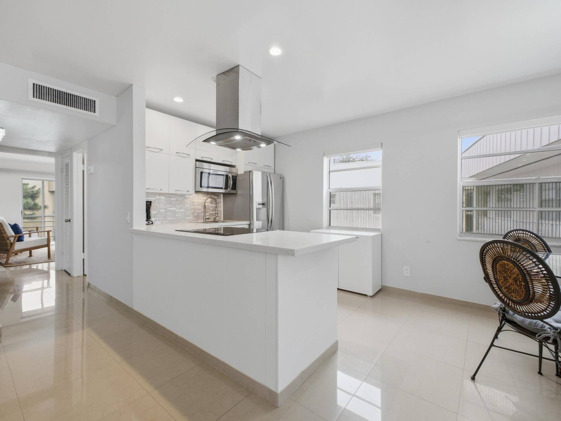 471 Capri J, Delray Beach, FL 33484 Kitchen 1