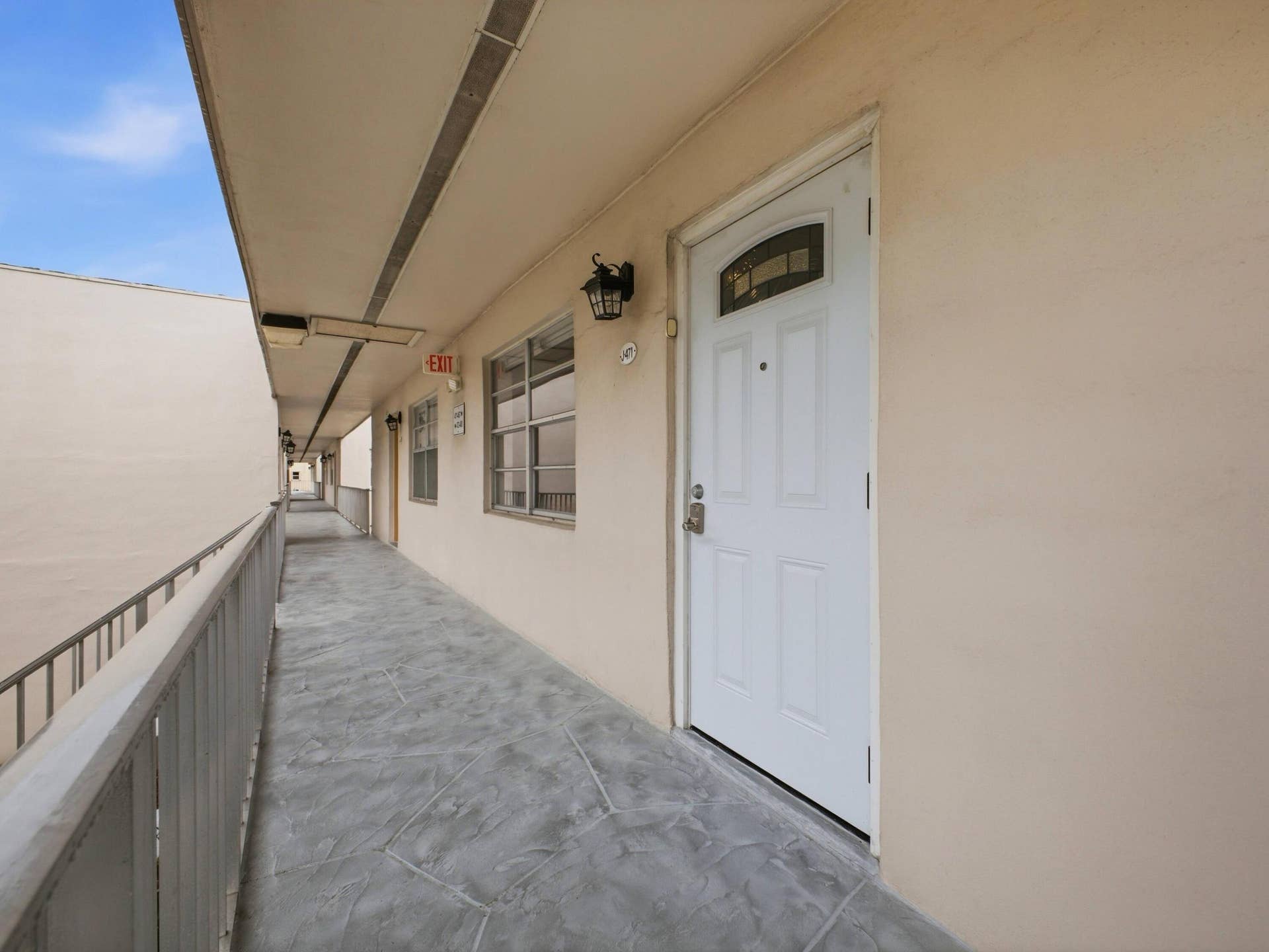 471 Capri J, Delray Beach, FL 33484 Unit Entry