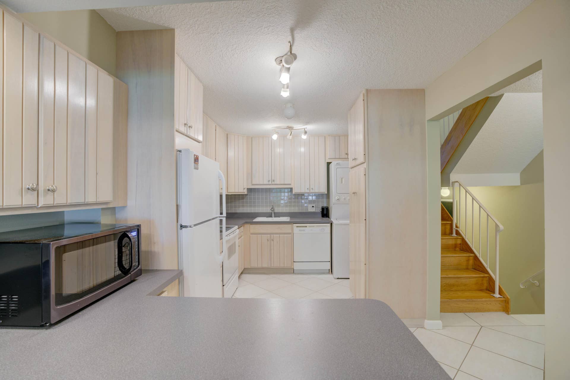 390 GOLFVIEW Road, #B, North Palm Beach, North Palm Beach, FL 33408 35__mlp4395_6_7_8_9