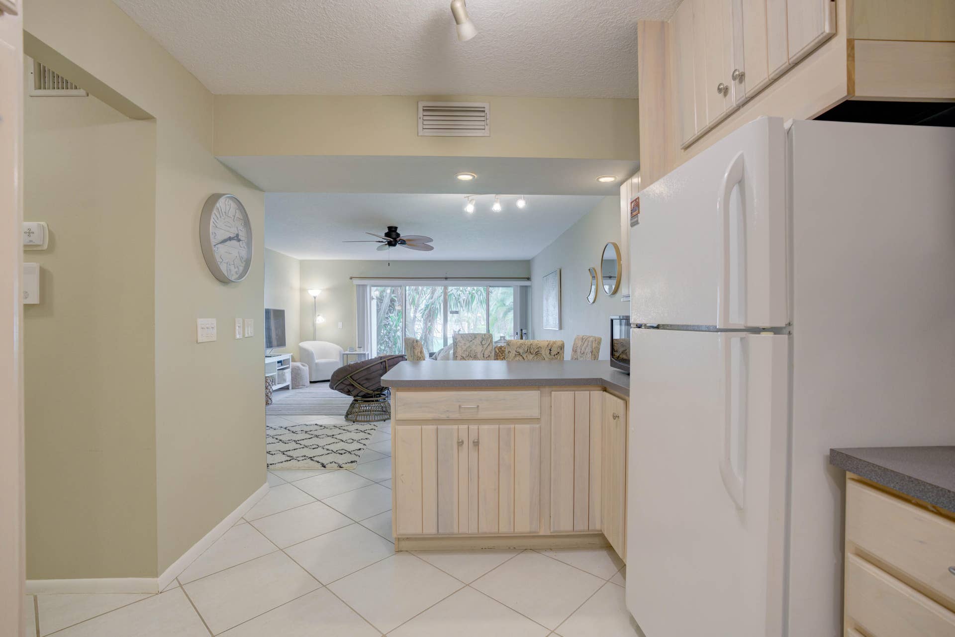 390 GOLFVIEW Road, #B, North Palm Beach, North Palm Beach, FL 33408 38__mlp4410_1_2_3_4
