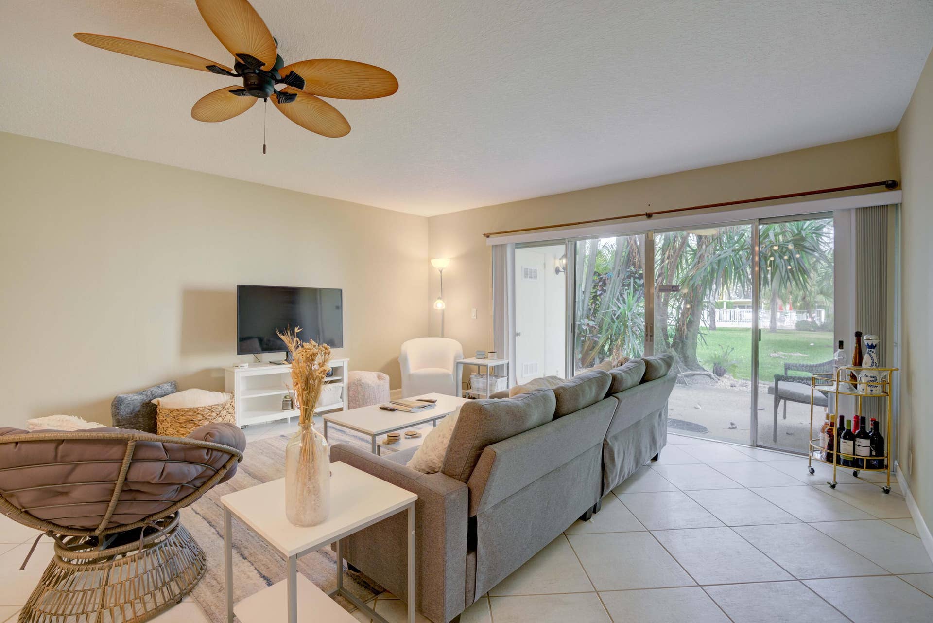 390 GOLFVIEW Road, #B, North Palm Beach, North Palm Beach, FL 33408 33__mlp4385_6_7_8_9