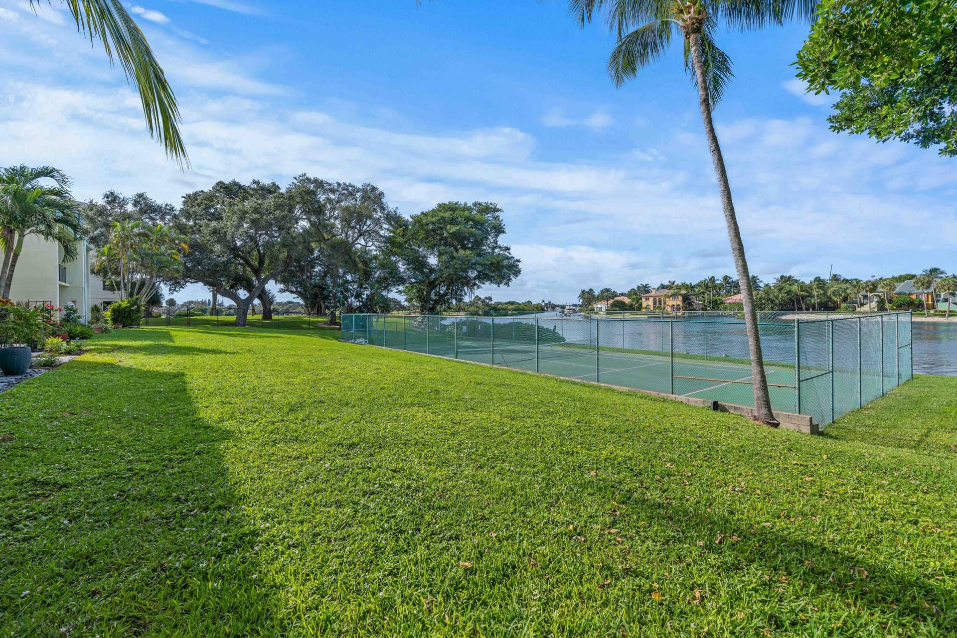 390 GOLFVIEW Road, #B, North Palm Beach, North Palm Beach, FL 33408 47__mlp5295