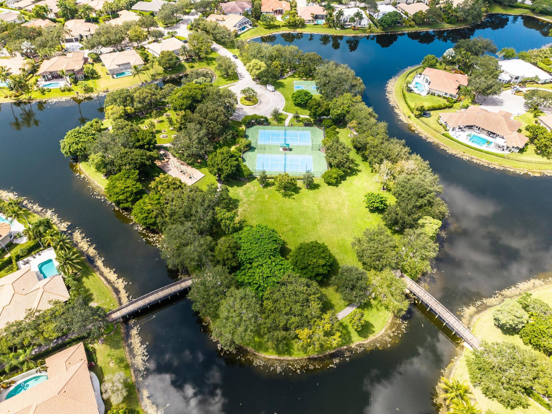 10090 NW 59th Drive, Parkland, FL 33076 066-042-Courts-4000x3000