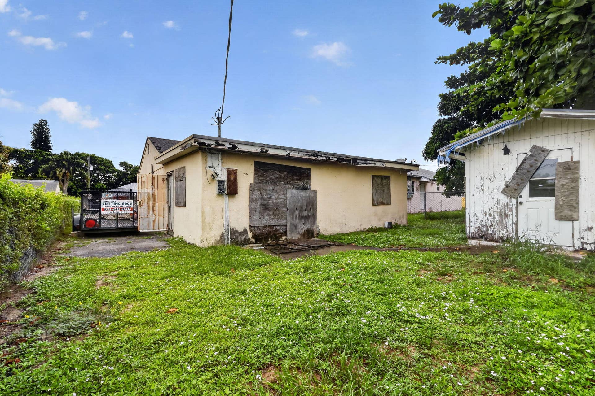 825 W 5th Street, Riviera Beach, FL 33404 4-web-or-mls-_14A1287