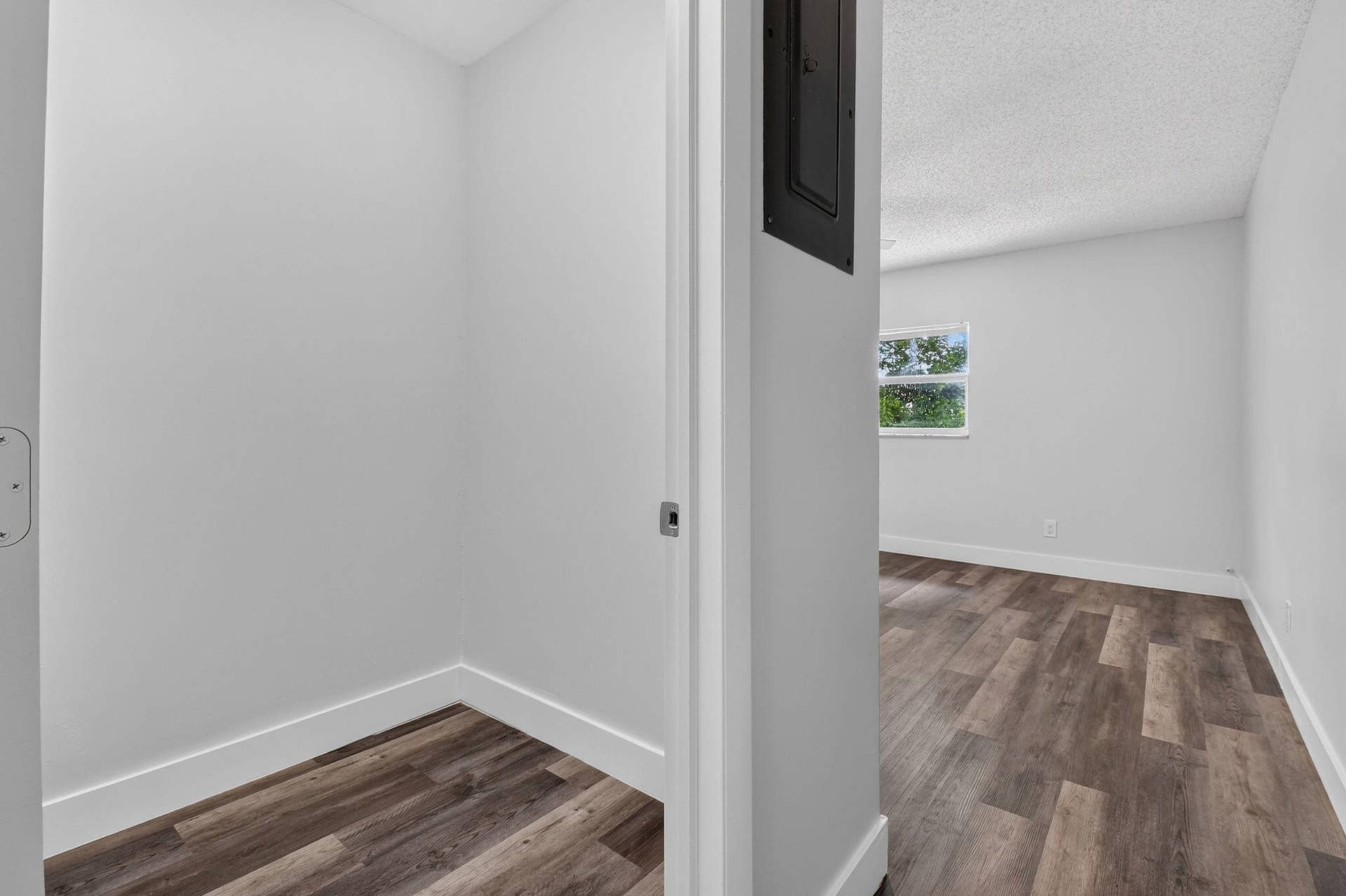 1025 W 7TH Street, Riviera Beach, FL 33404 8857thSt(31)