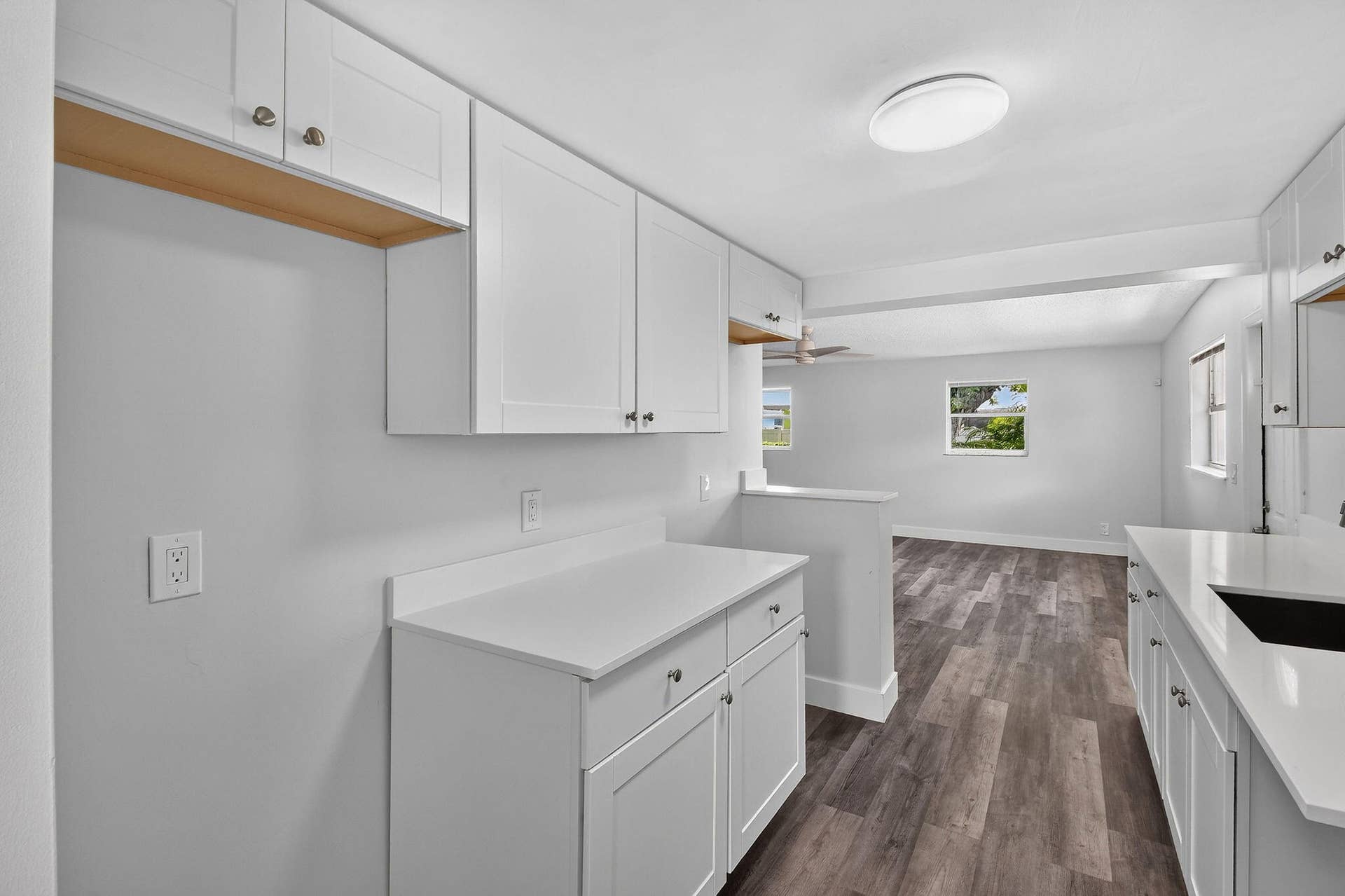 1025 W 7TH Street, Riviera Beach, FL 33404 8857thSt(17)