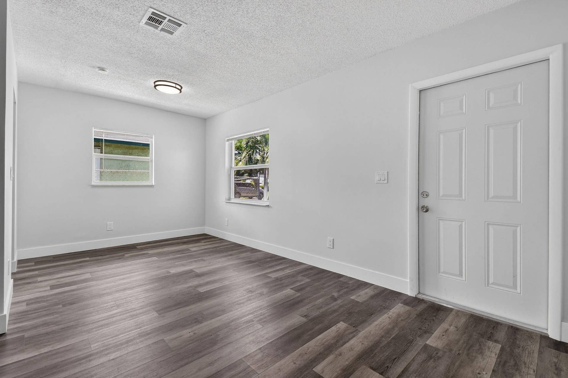 1025 W 7TH Street, Riviera Beach, FL 33404 8857thSt(7)