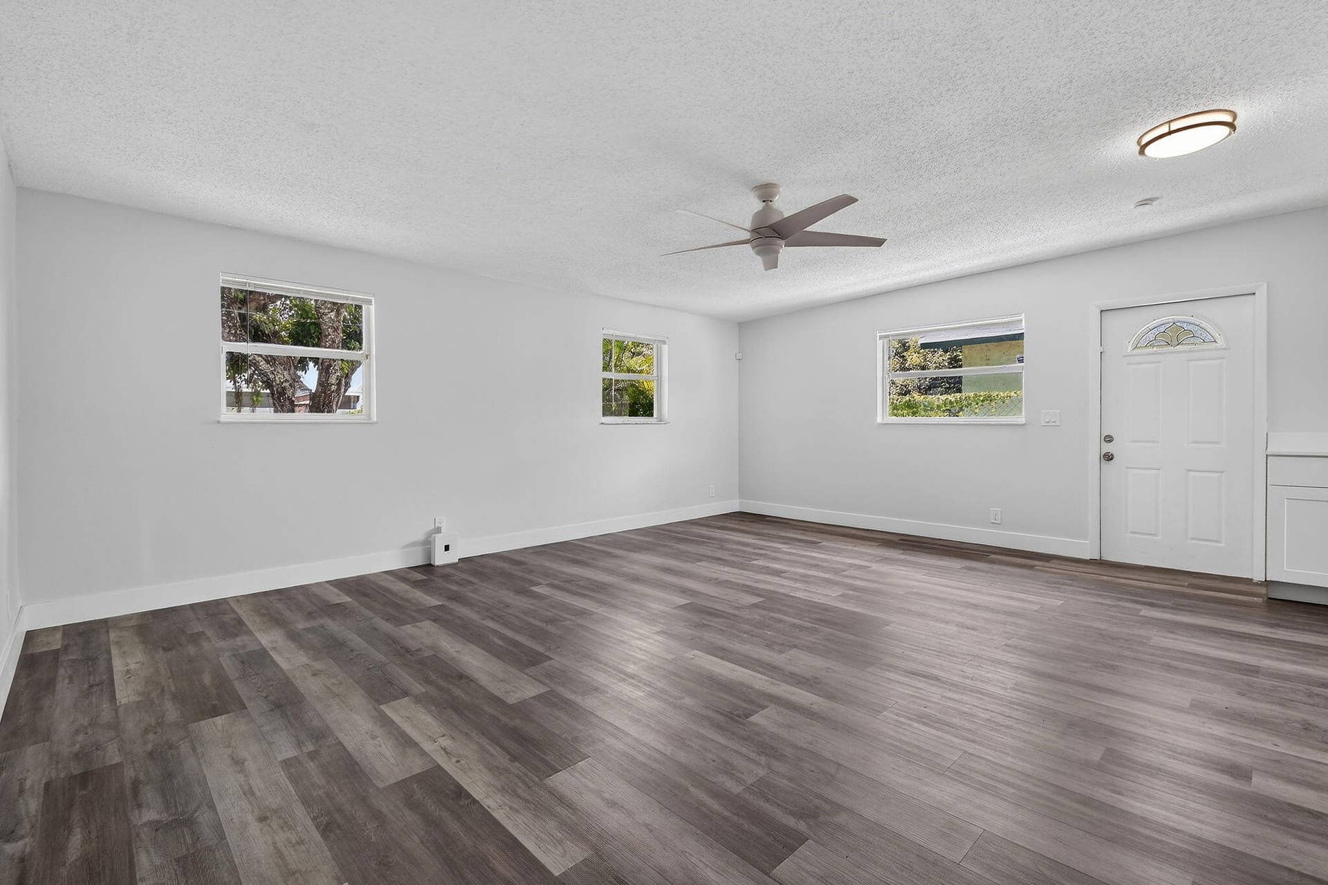 1025 W 7TH Street, Riviera Beach, FL 33404 8857thSt(10)