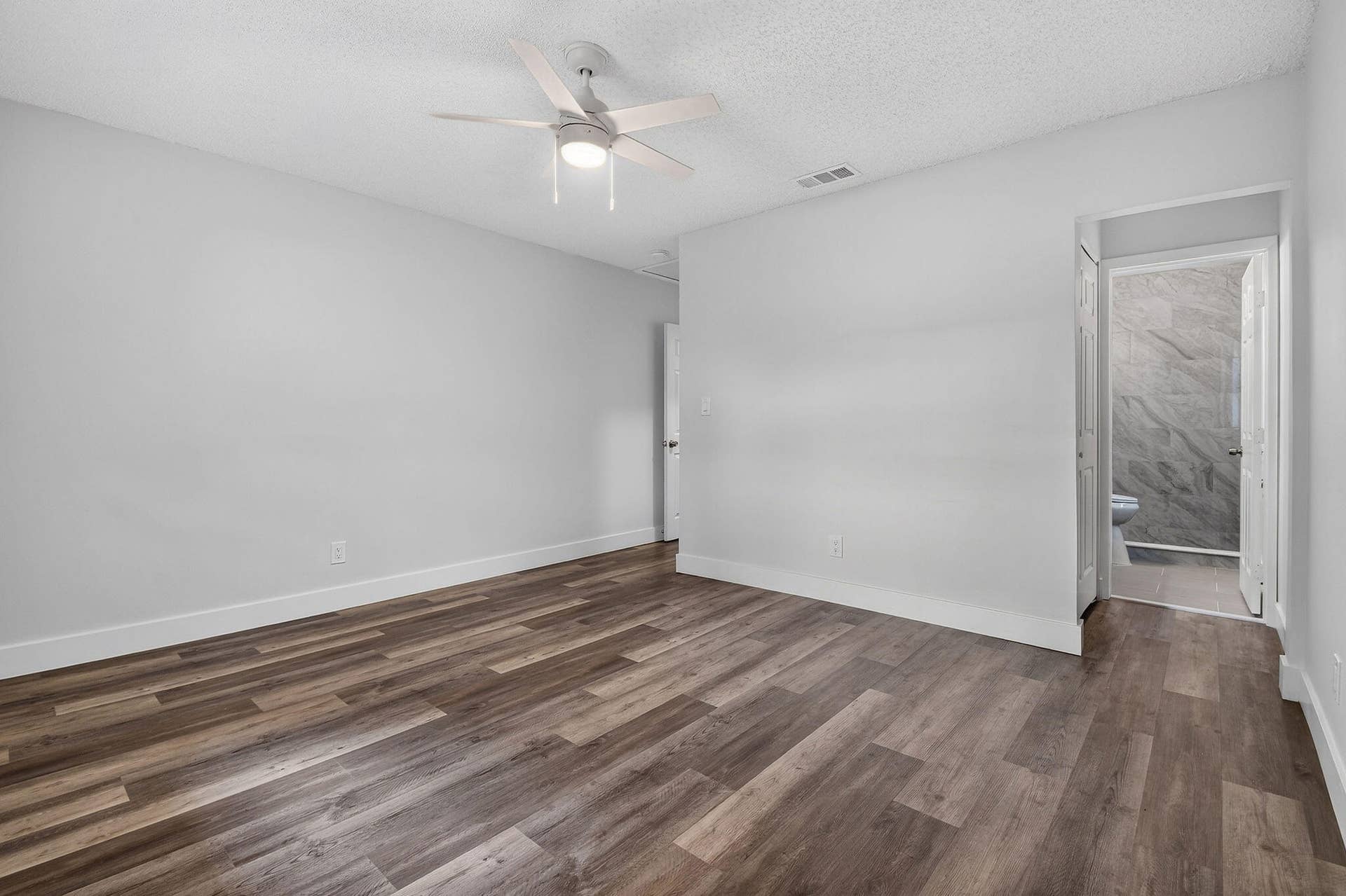 1025 W 7TH Street, Riviera Beach, FL 33404 8857thSt(28)