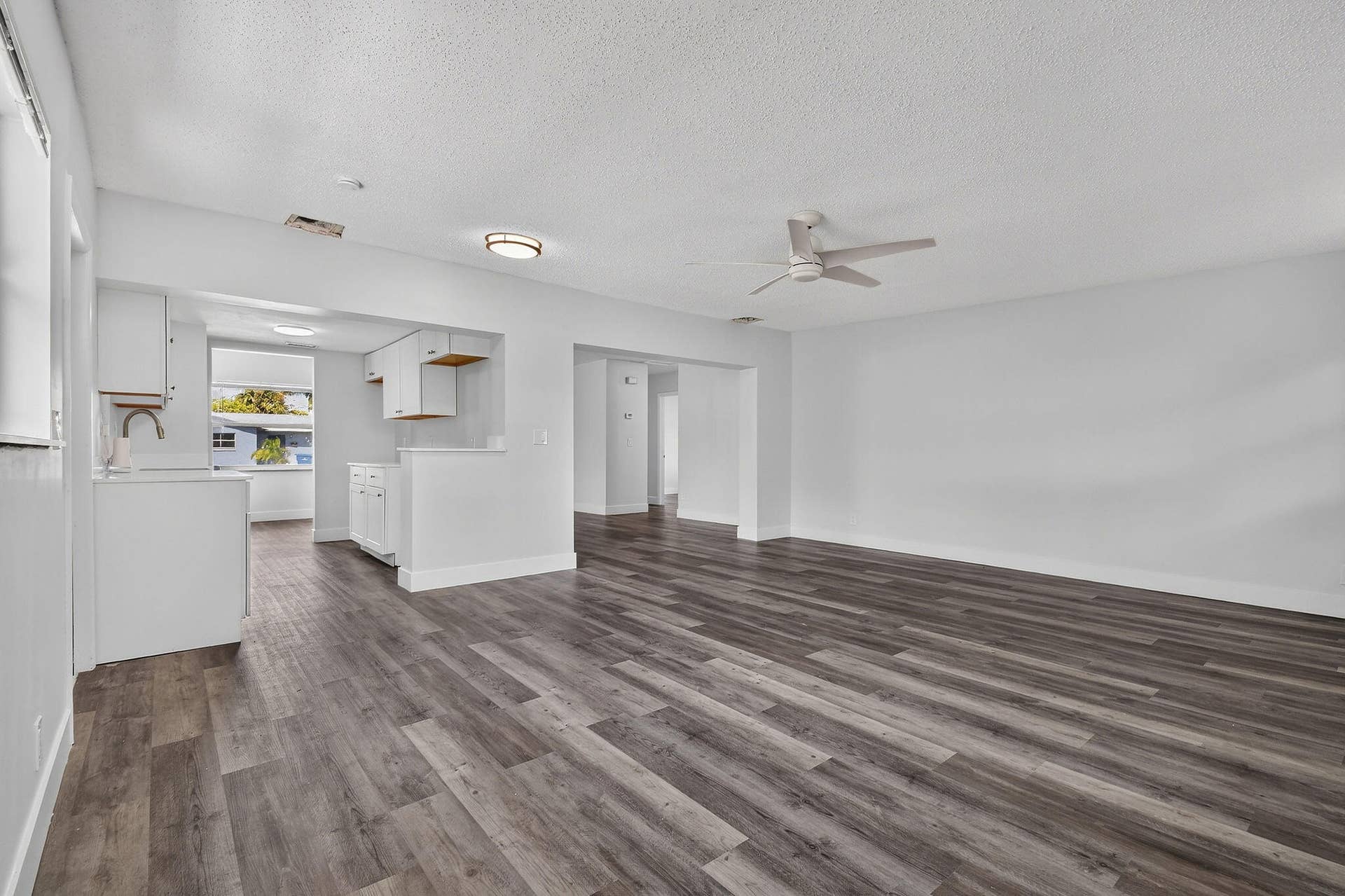 1025 W 7TH Street, Riviera Beach, FL 33404 8857thSt(12)