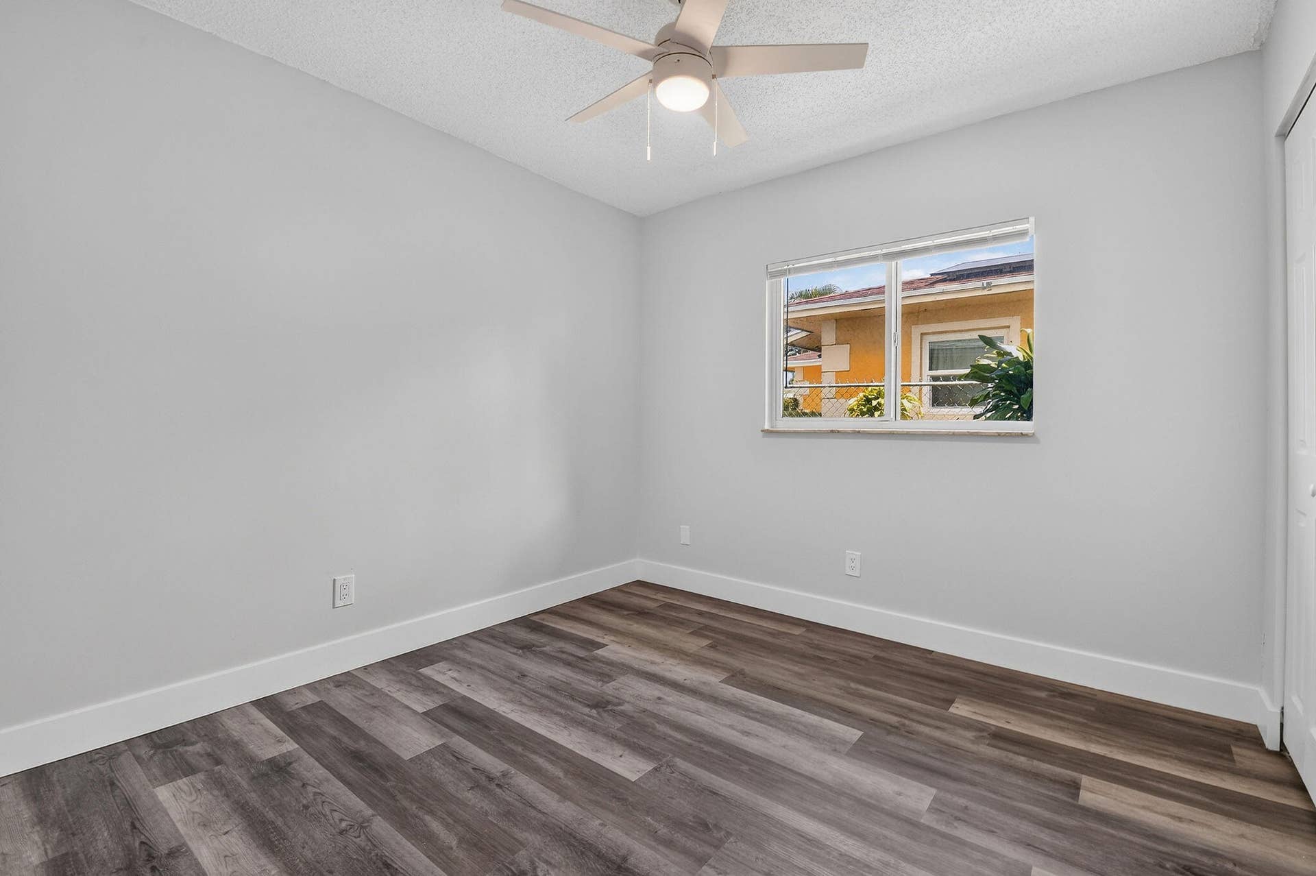 1025 W 7TH Street, Riviera Beach, FL 33404 8857thSt(23)