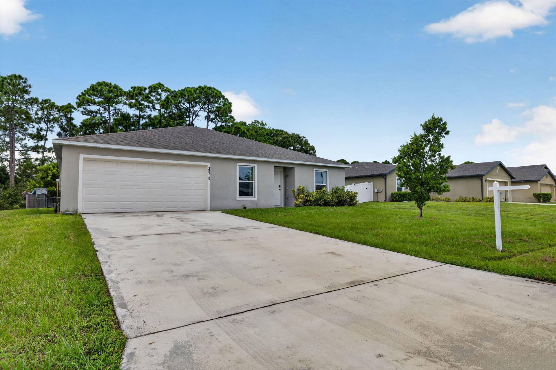 3918 SW BRUNSWICK Street, Port St Lucie, FL 34953 Front exterior