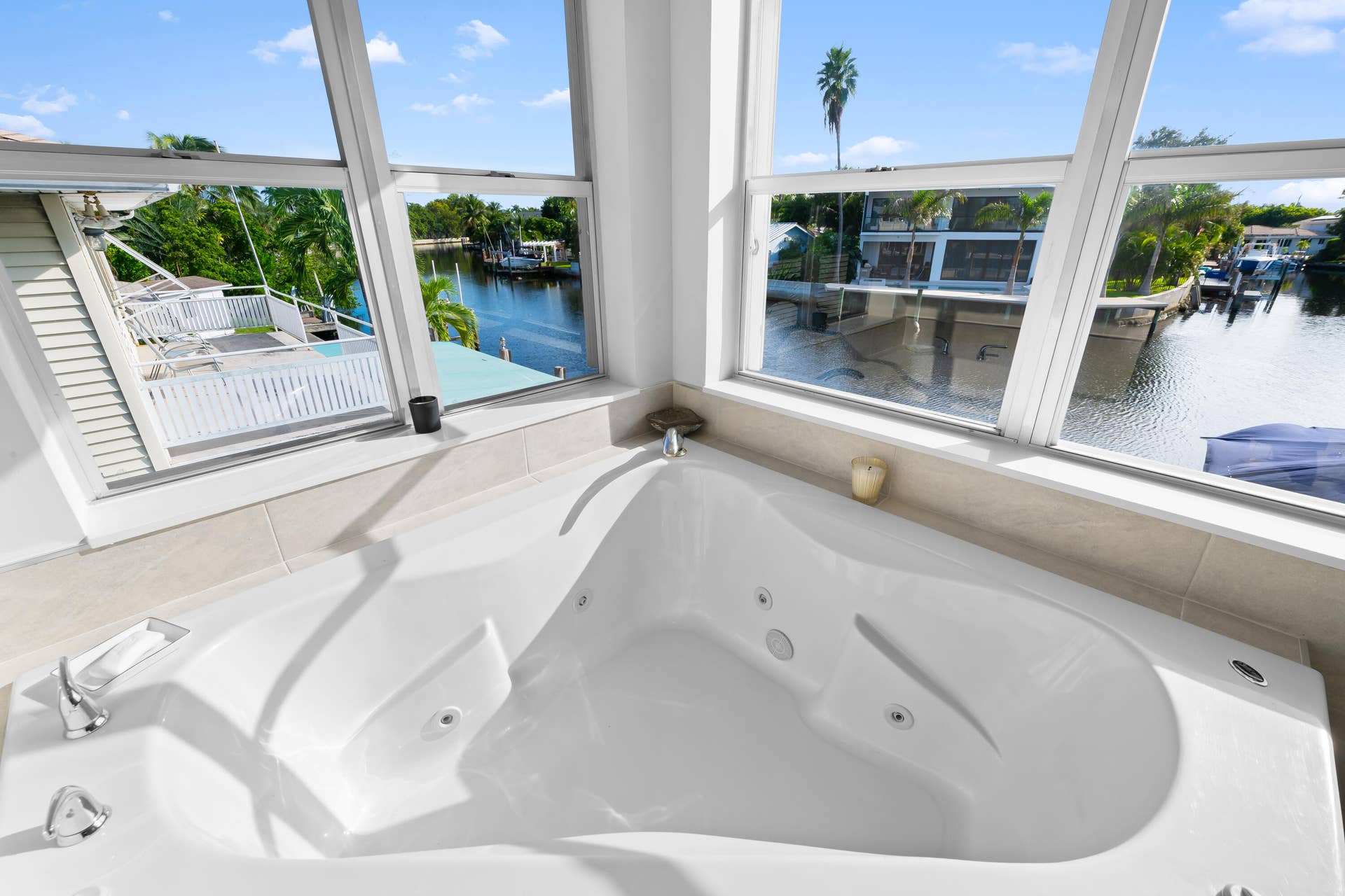 2108 NE 24TH Street, Wilton Manors, FL 33305 DSC_6093