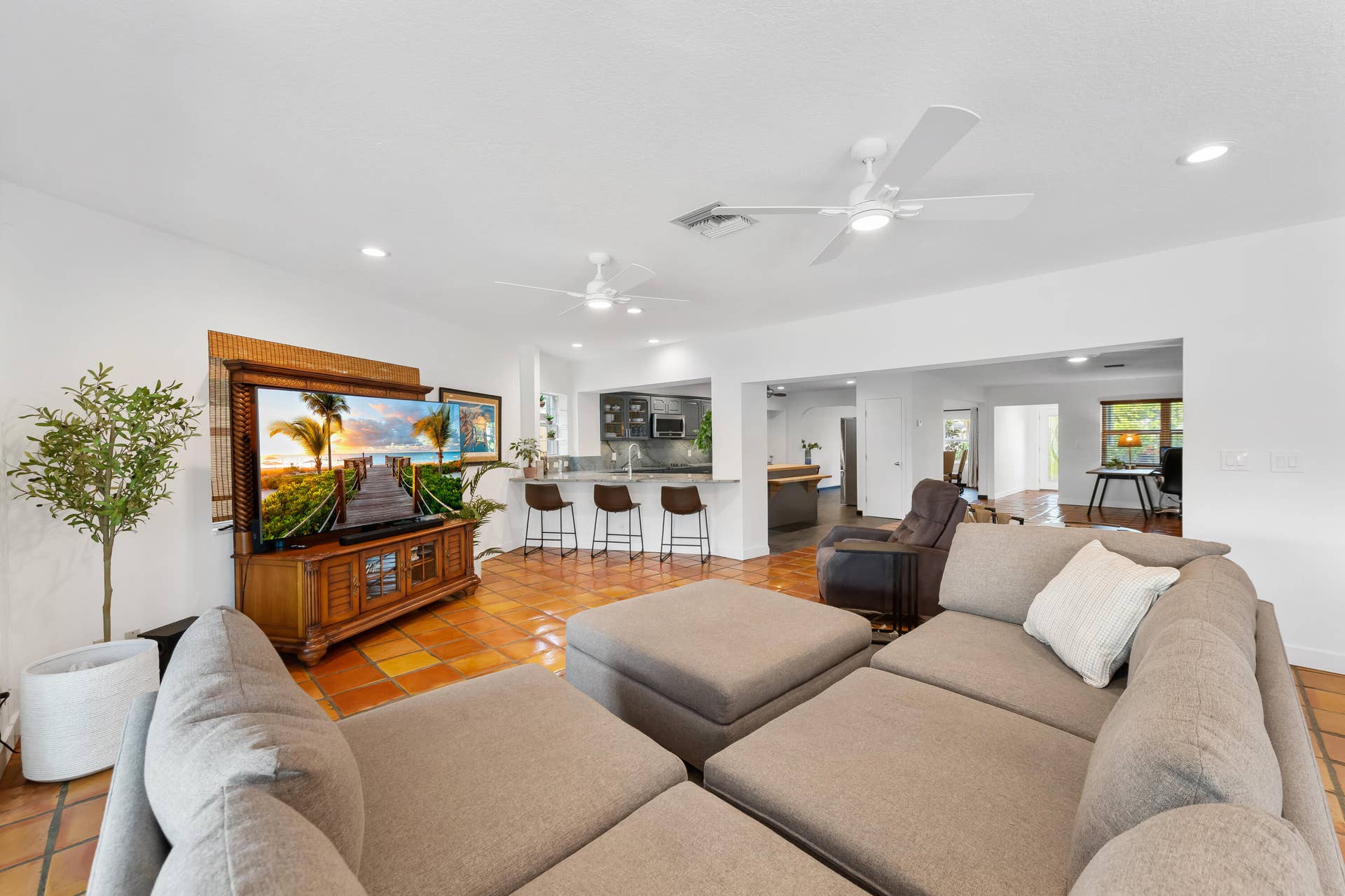 2108 NE 24TH Street, Wilton Manors, FL 33305 DSC_6237