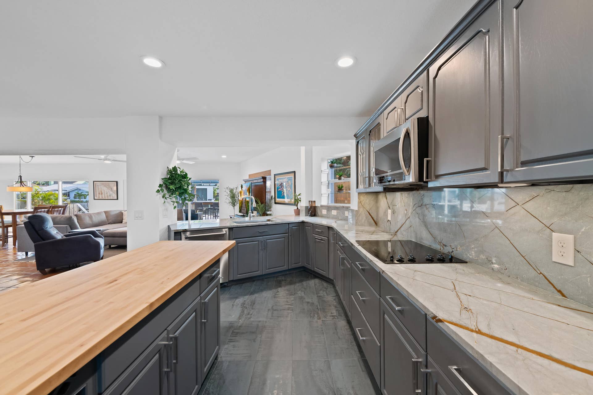 2108 NE 24TH Street, Wilton Manors, FL 33305 DSC_6207
