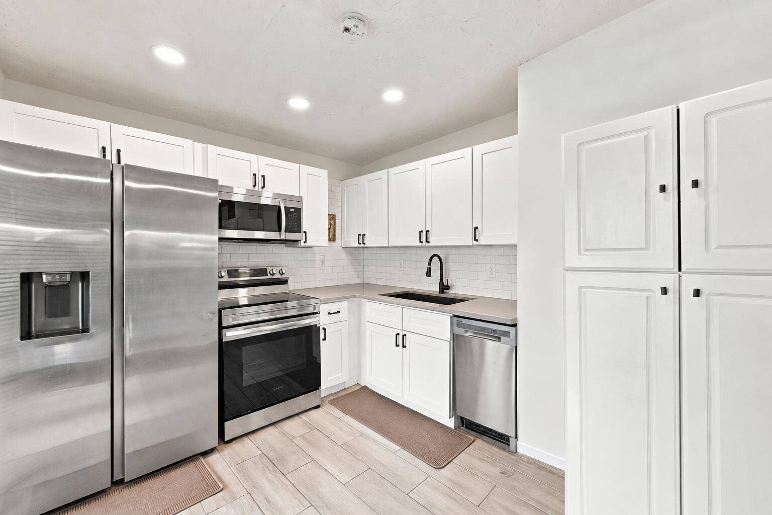 2775 NE 16TH Avenue, Pompano Beach, FL 33064 12