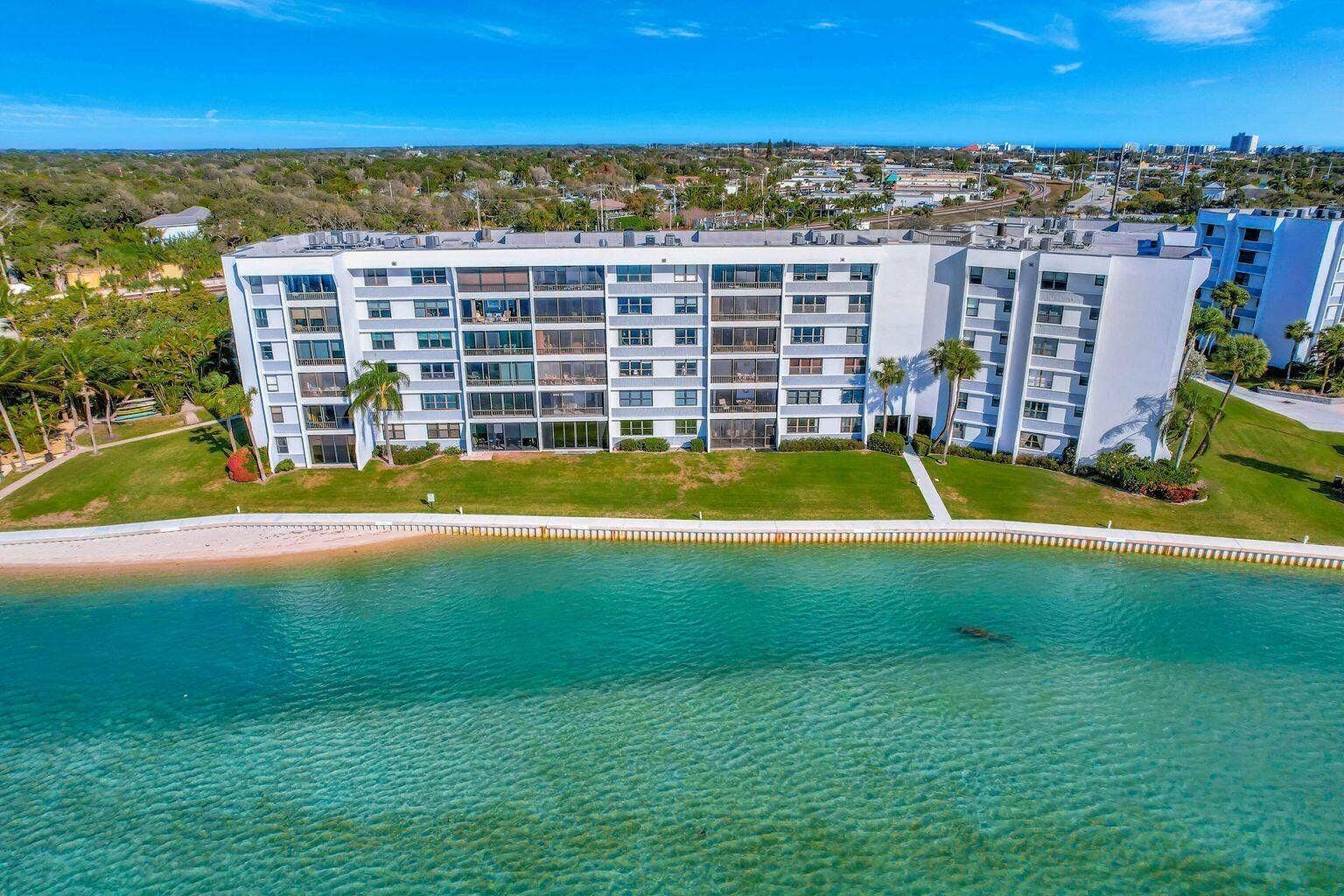 1542 Jupiter Cove Drive, #104, Jupiter, Jupiter, FL 33469 20251103150653000135000000-o-2