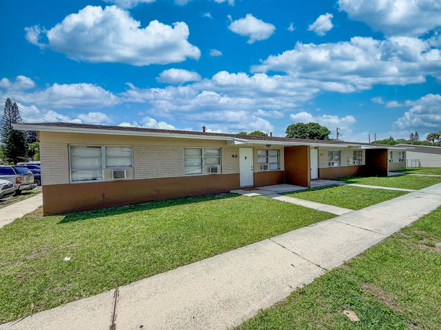 Property photo for 703 N 25th Street, Fort Pierce, FL