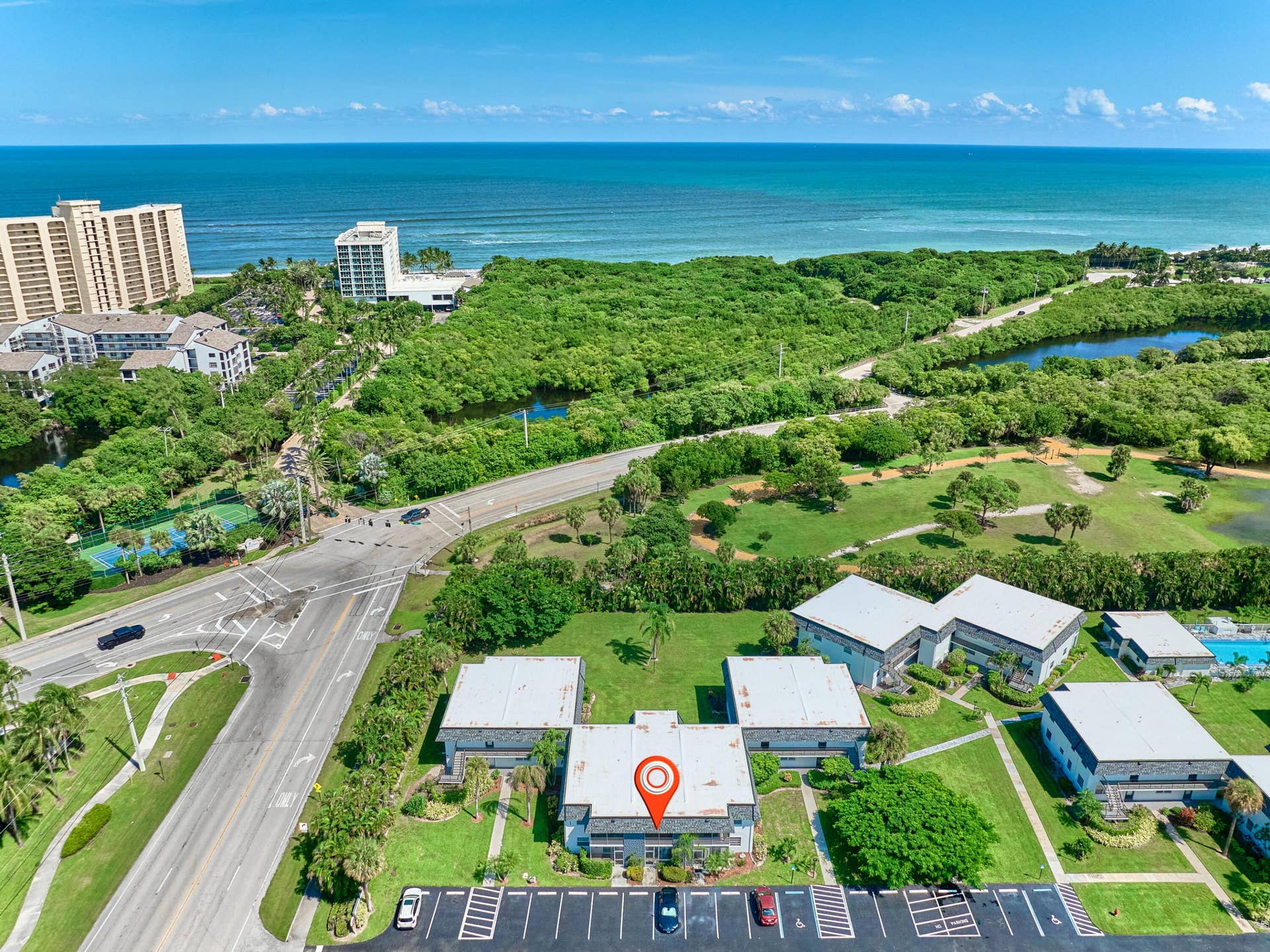 Aerial Home to Carlin Park - walk to the beach