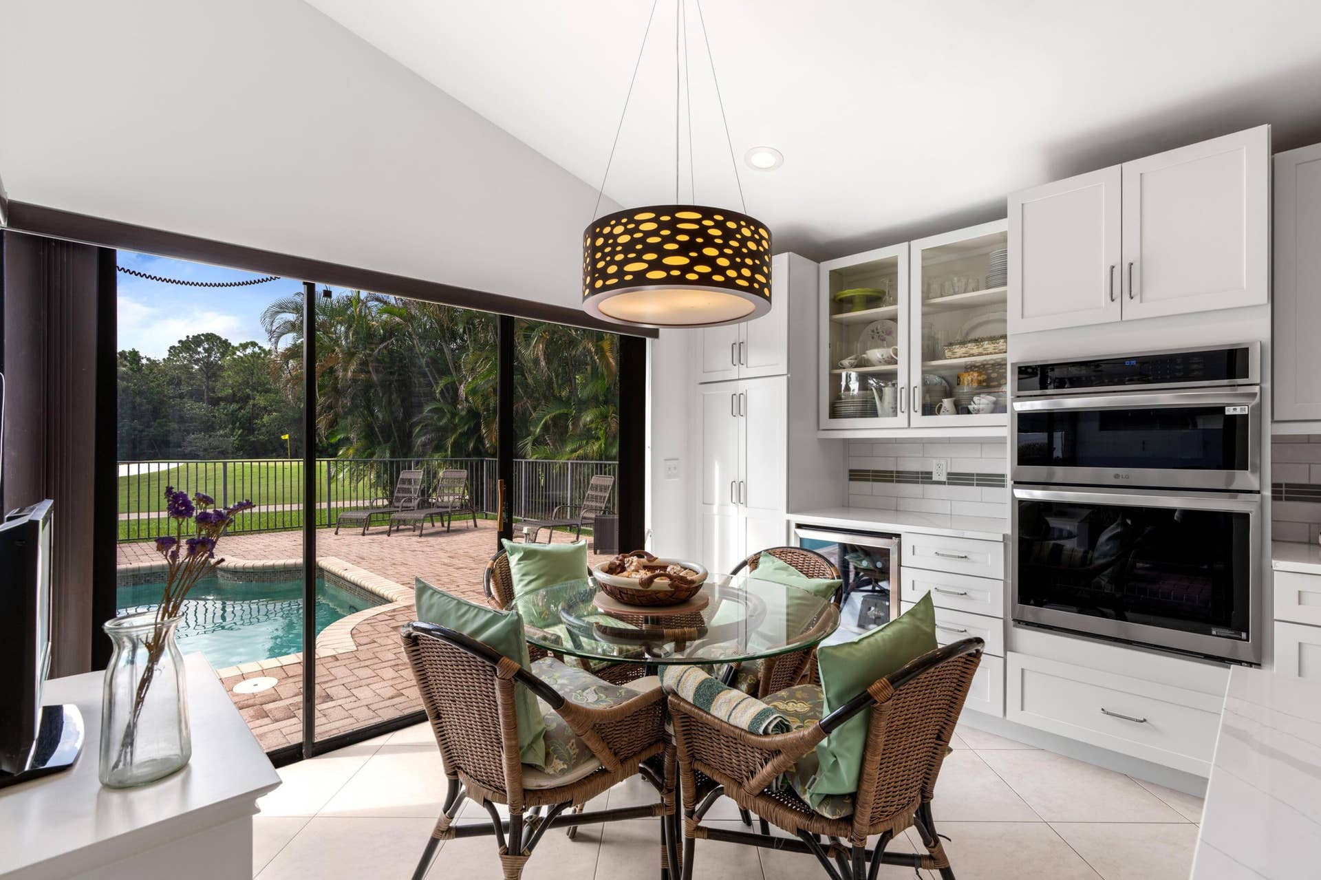 21452 BRIDGE VIEW Drive, Boca Raton, FL 33428 Breakfast Area