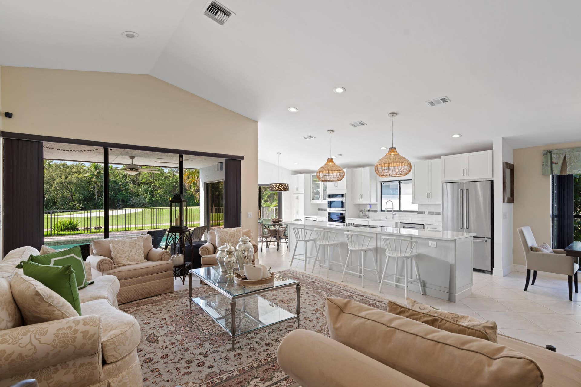 21452 BRIDGE VIEW Drive, Boca Raton, FL 33428 Living Room