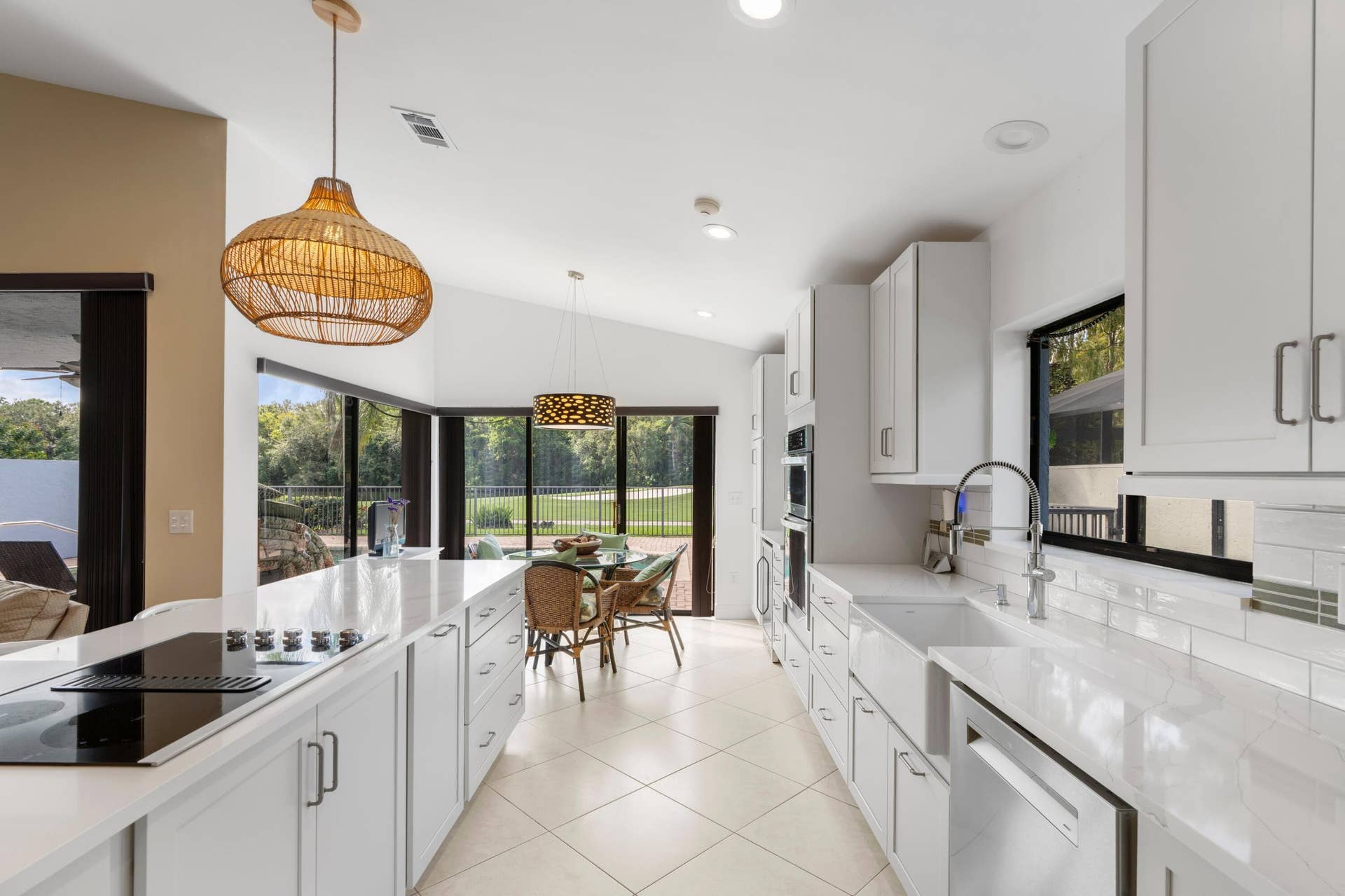 21452 BRIDGE VIEW Drive, Boca Raton, FL 33428 Kitchen