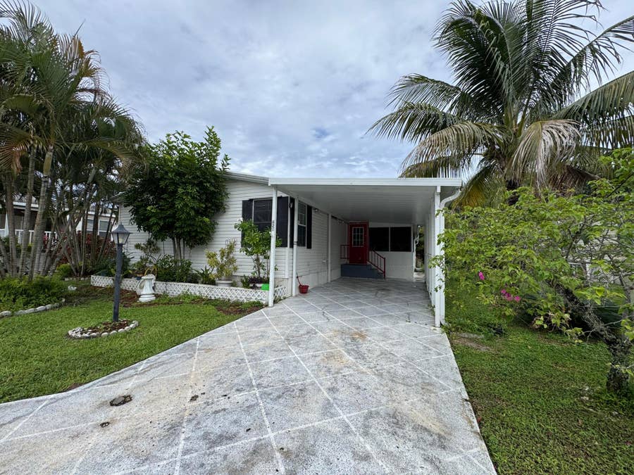 Property photo for 621 Sunny S Avenue, Boynton Beach, FL