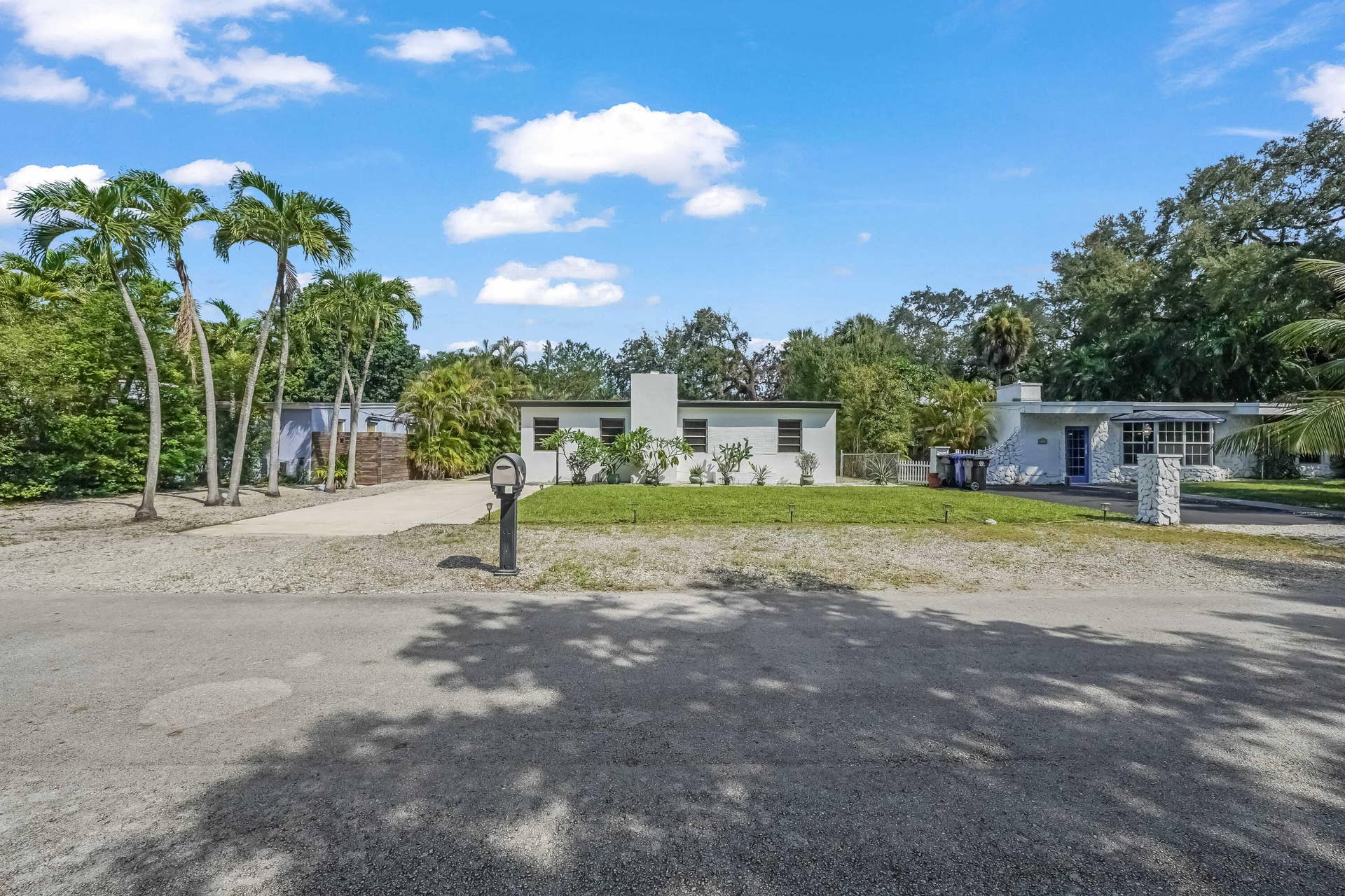 1717 SW 14TH Street, Fort Lauderdale, FL 33312 5 (1)
