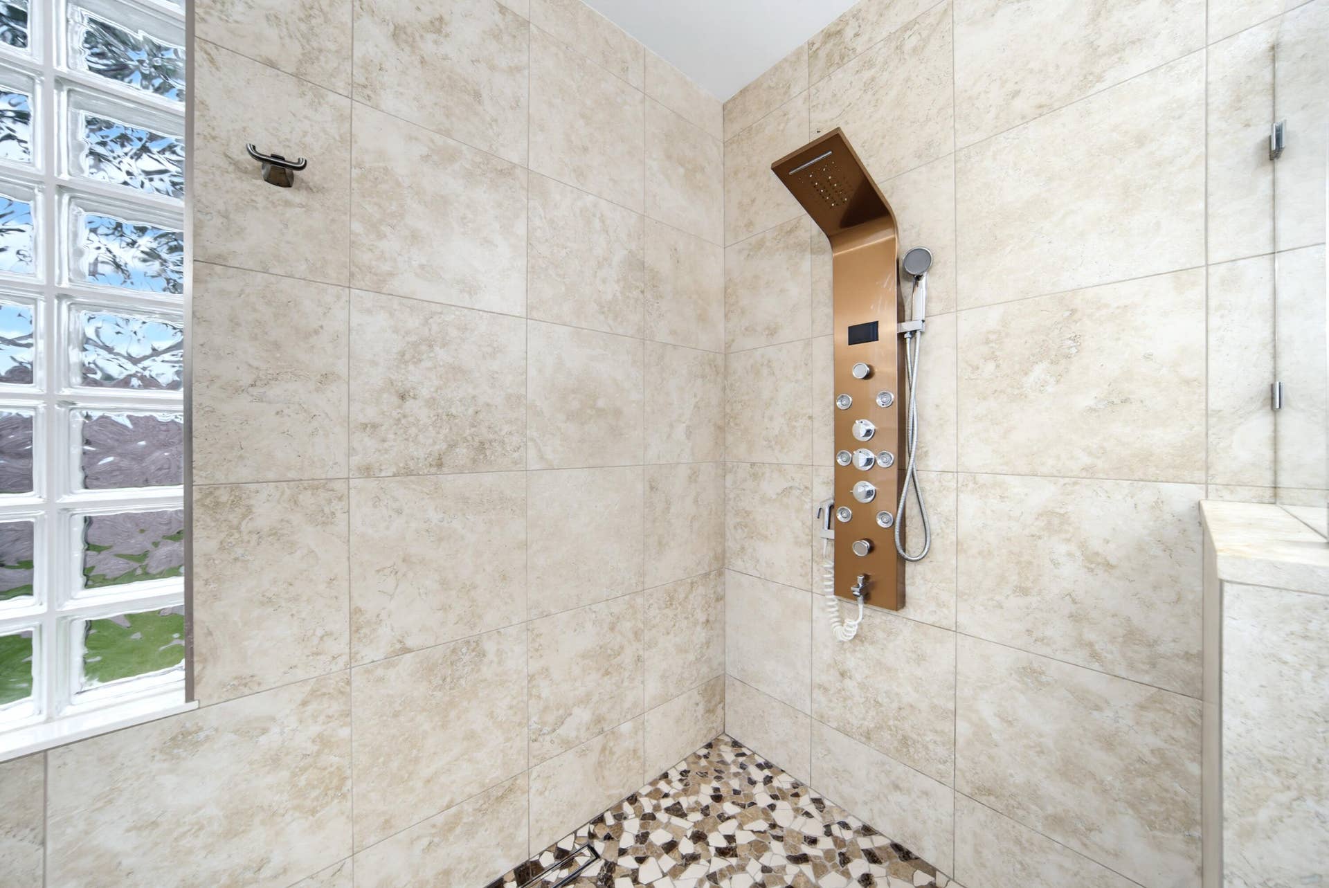 11950 NW 3RD Drive, Coral Springs, FL 33071 A7_01082