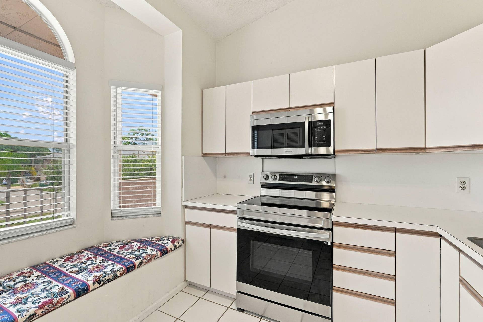 18081 SE Country Club Drive, #35-348, Jupiter, FL 33469 IMG_0198