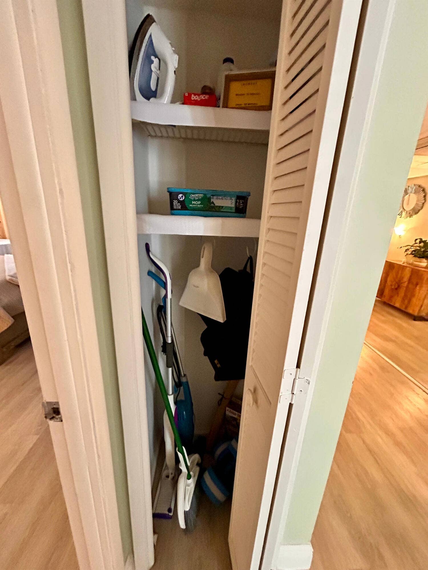 Notice the top shelf where the Landlord has already prepaid your first few laundry loads