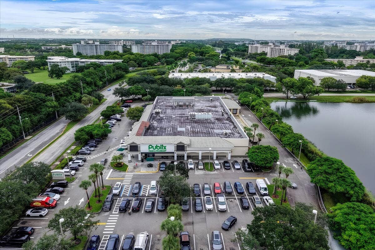 Neighborhood supermarket