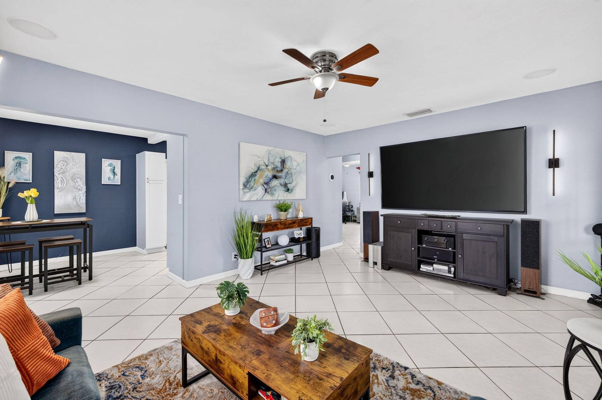 1140 NE 17TH Avenue, Fort Lauderdale, FL 33304 13 Main House Living Dining