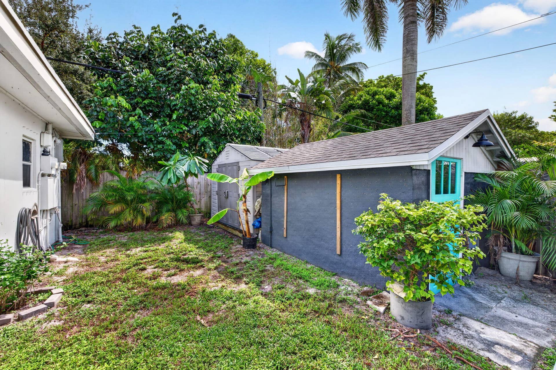 1140 NE 17TH Avenue, Fort Lauderdale, FL 33304 53 Rear Yard Storage Sheds
