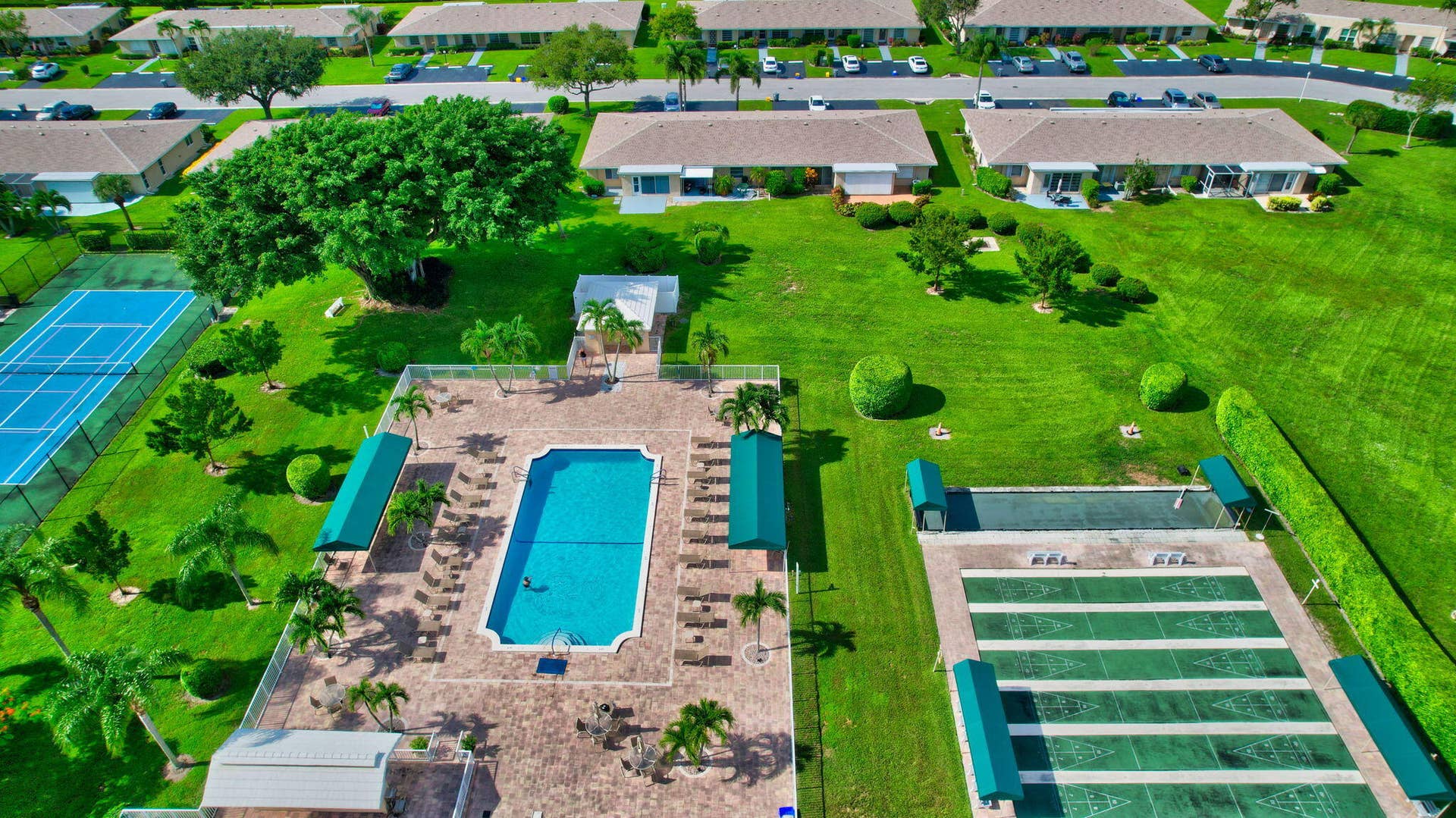 8900 Warwick Drive, Boca Raton, FL 33433 47-web-or-mls-Boca Lakes (7)