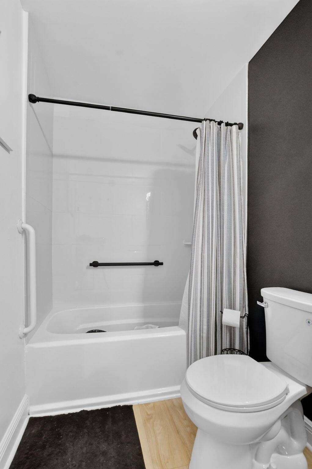 8900 Warwick Drive, Boca Raton, FL 33433 30-web-or-mls-DSC_5969