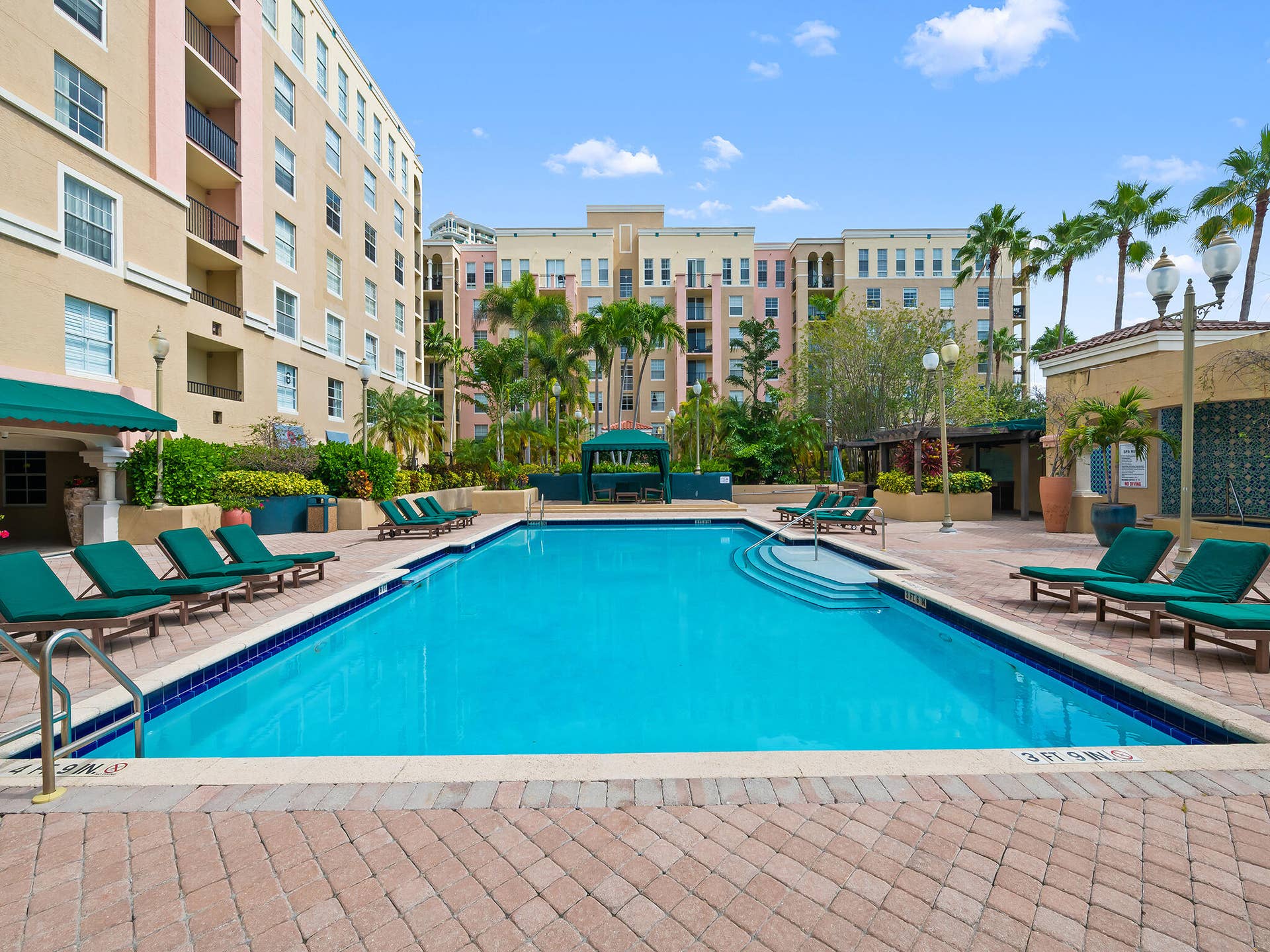 What an amazing pool with plenty of sunshine for that great fix of vitamin D