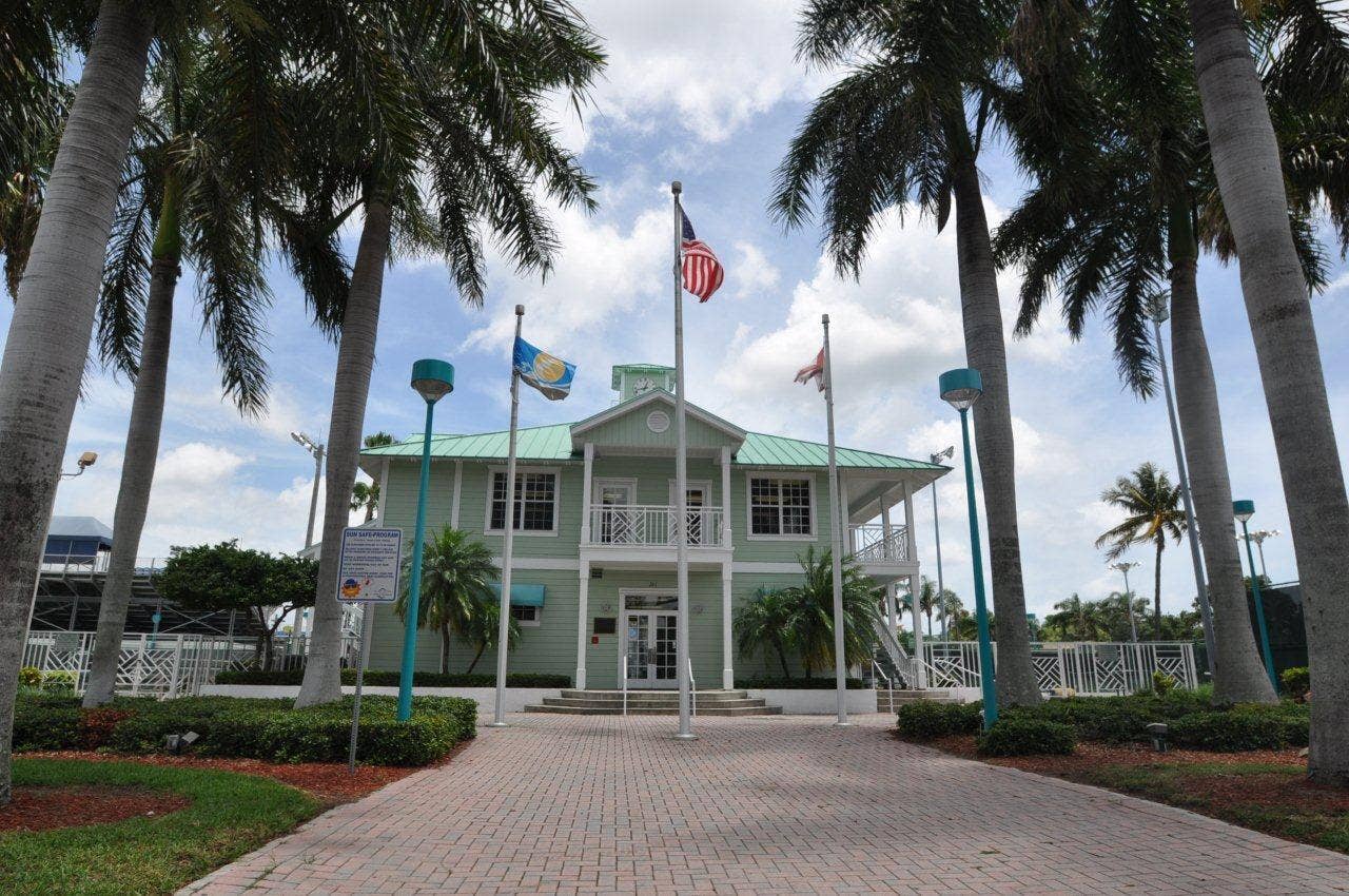 Downtown Delray Beach tennis center (2)