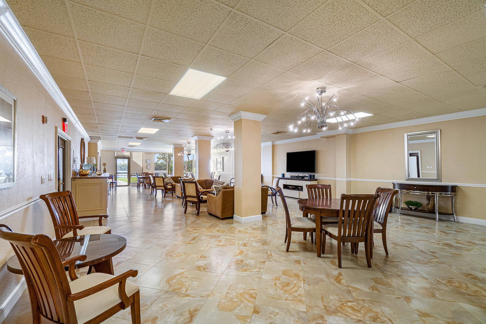 2121 N OCEAN Boulevard, #1004E, Boca Raton, FL 33431 Launge