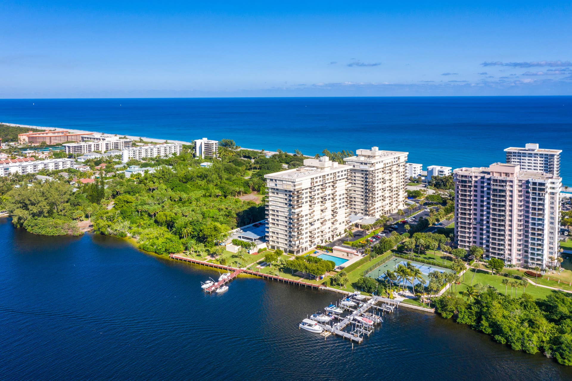 2121 N OCEAN Boulevard, #1004E, Boca Raton, FL 33431 Surrounded by water