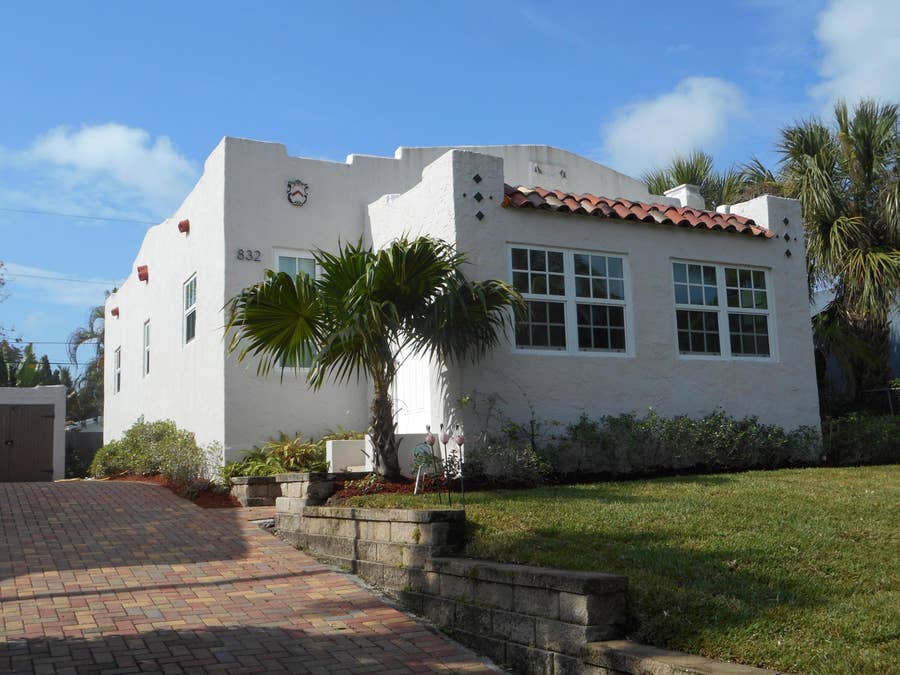 Property photo for 832 BISCAYNE Drive, West Palm Beach, FL
