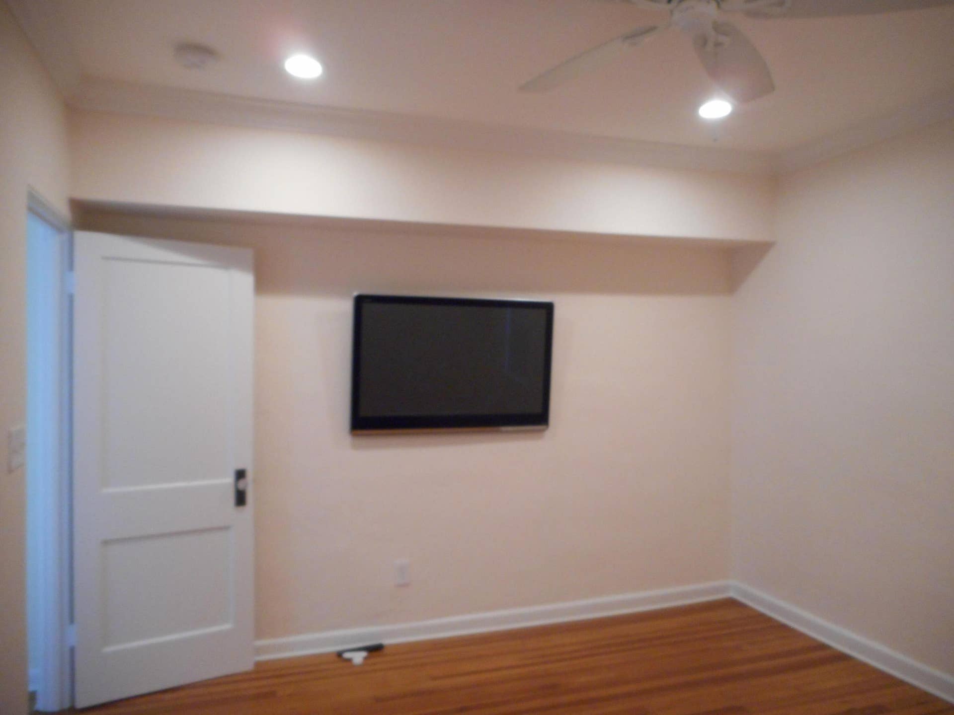 832 BISCAYNE Drive, West Palm Beach, FL 33401 DSCN4577