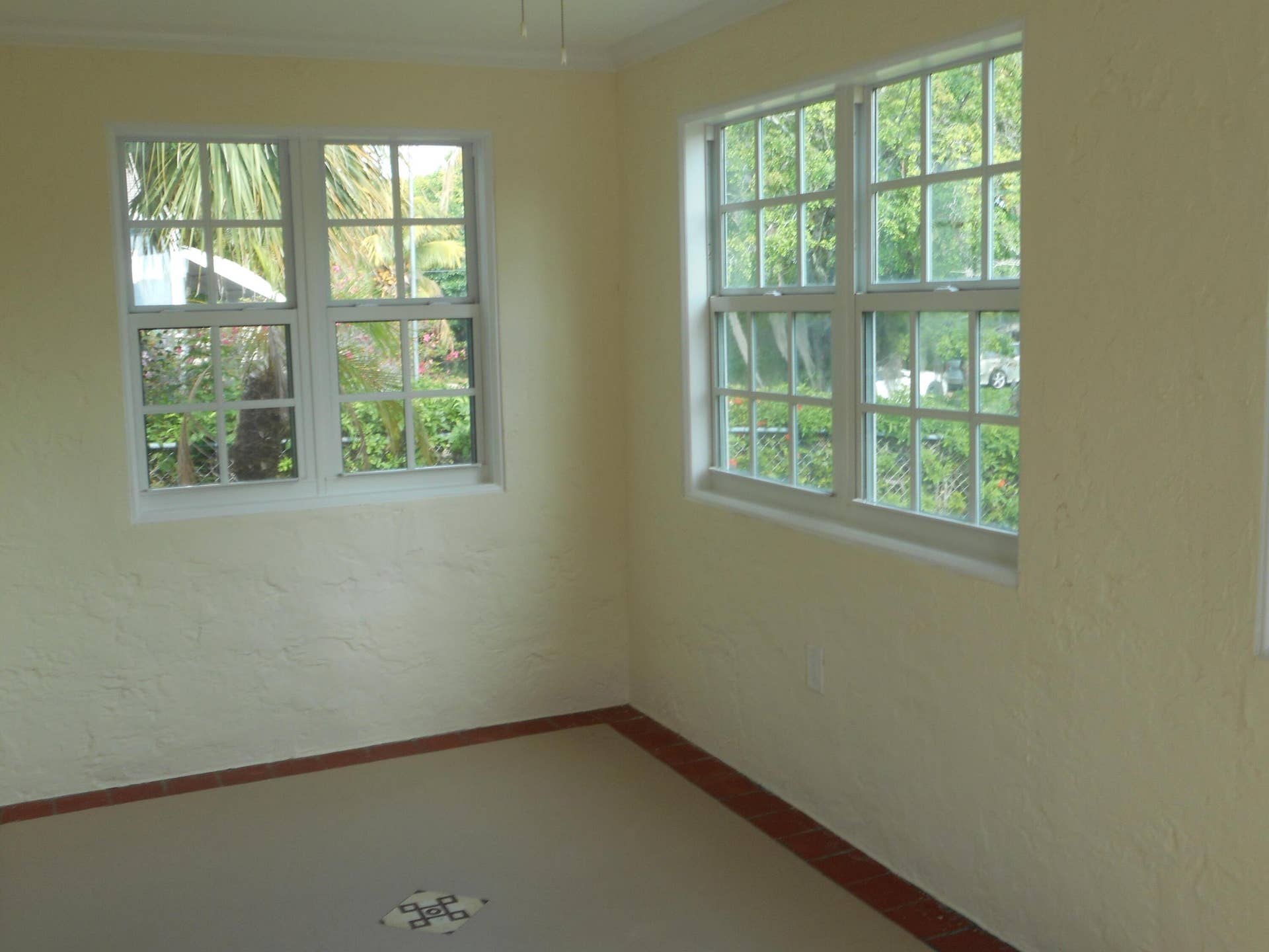 832 BISCAYNE Drive, West Palm Beach, FL 33401 DSCN4564