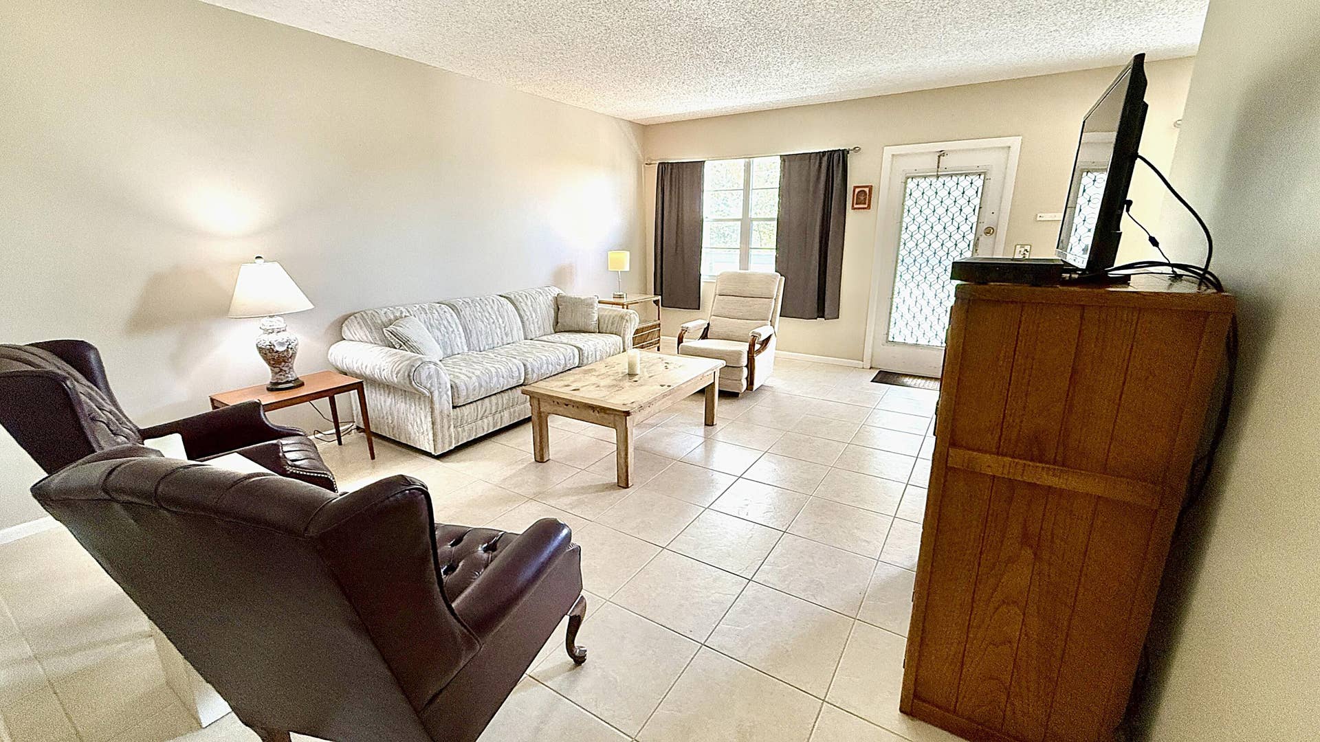 4075 NEWPORT Q Drive, Deerfield Beach, FL 33442 Living Room