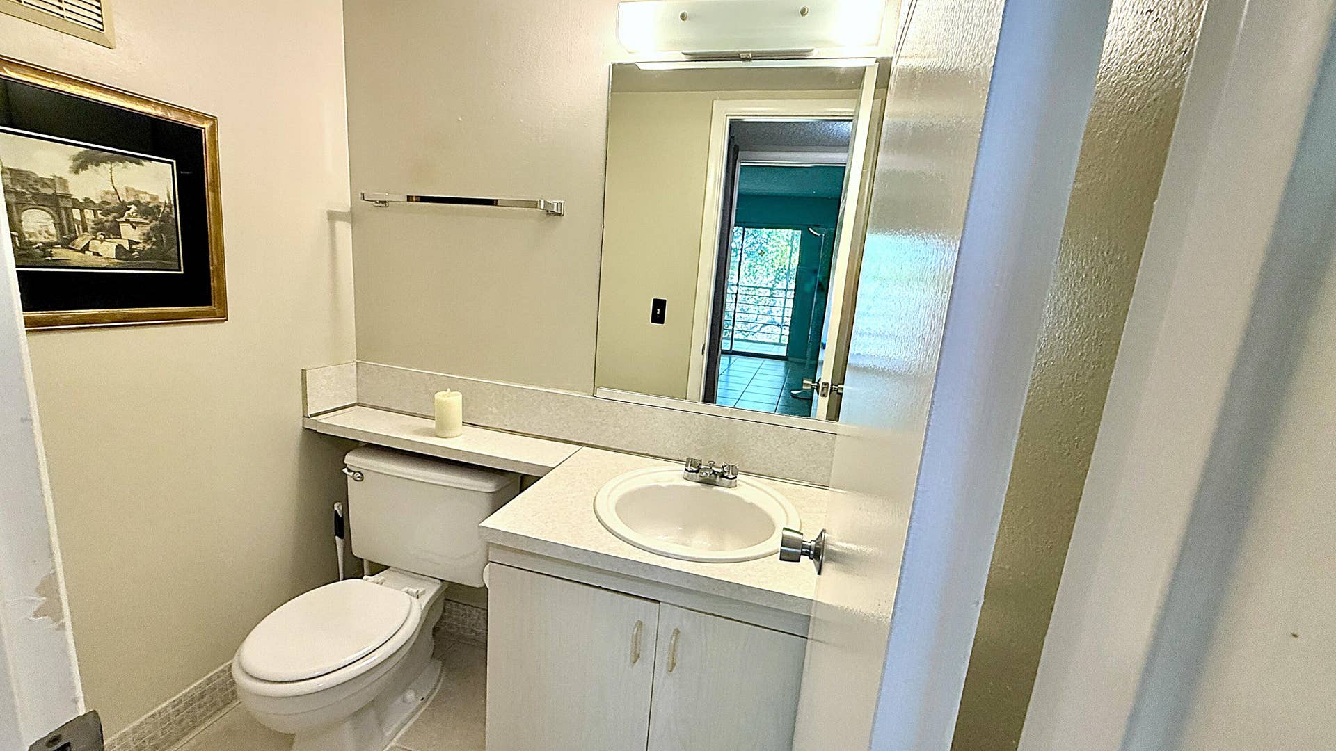 4075 NEWPORT Q Drive, Deerfield Beach, FL 33442 Half Bath