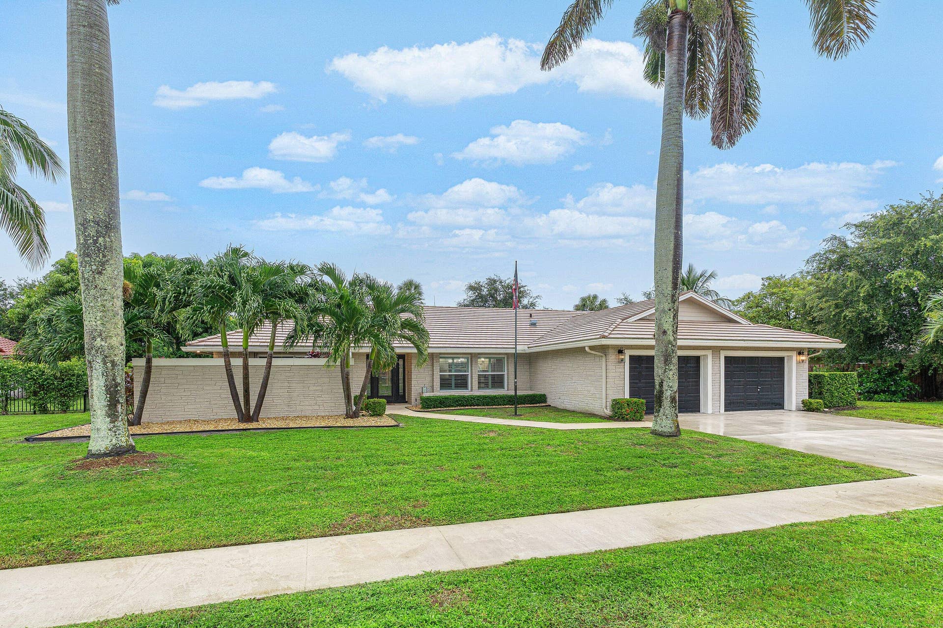 9077 Old Pine Road, Boca Raton, FL 33428 002-9077OldPineRoad-BocaRaton-FL-33428-S