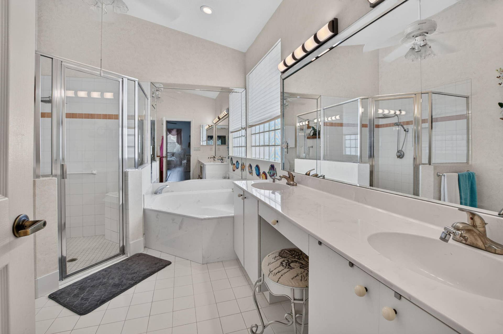 6354 Westchester Club Drive N, Boynton Beach, FL 33437 32-web-or-mls-DSC_9713