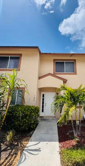 Property photo for 1604 Lakeview Drive W, Royal Palm Beach, FL