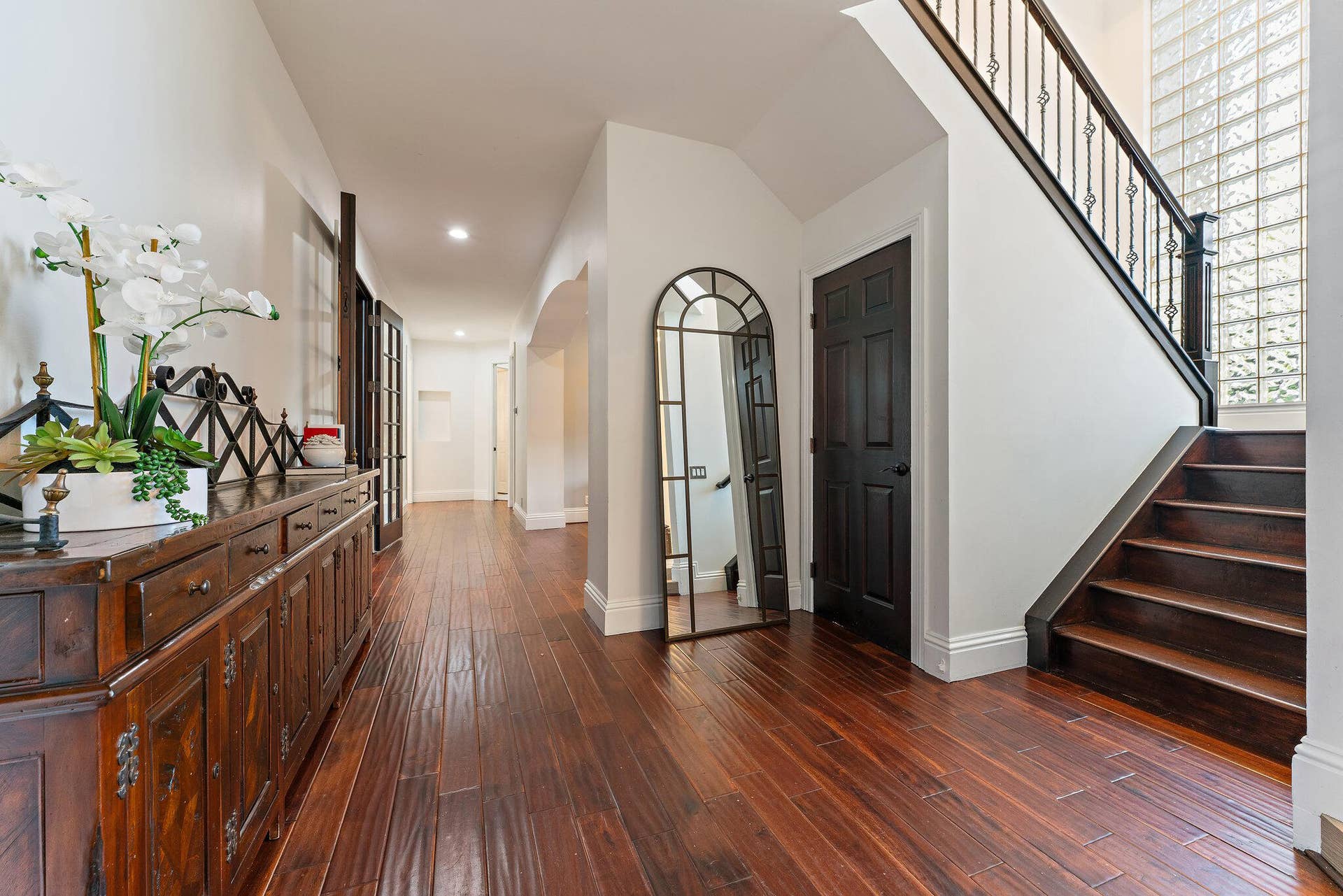 2584 SE Ranch Acres Circle, Jupiter, FL 33478 Formal Entry and Staircase