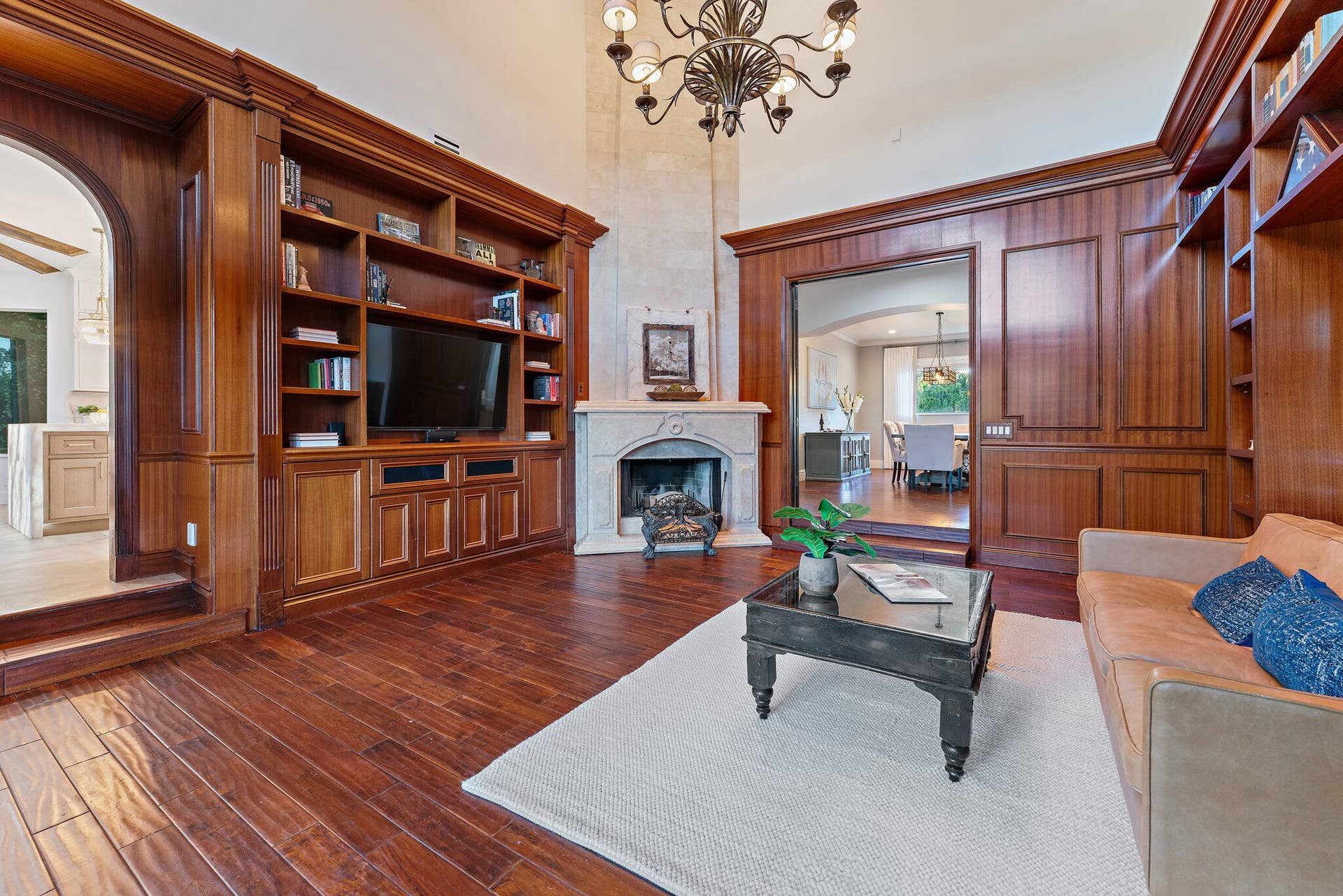 2584 SE Ranch Acres Circle, Jupiter, FL 33478 Open to Dining Area and Kitchen